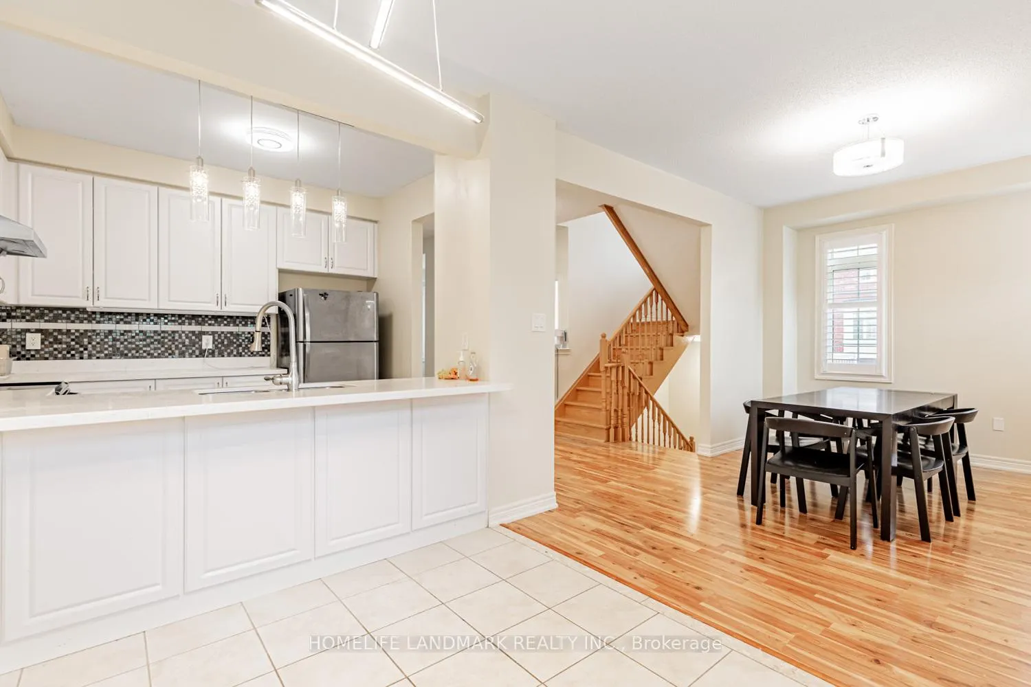 Photo 14 of Unit Upper, 29 Spvi Grove Way, Markham, Rural Markham — HOMEH
