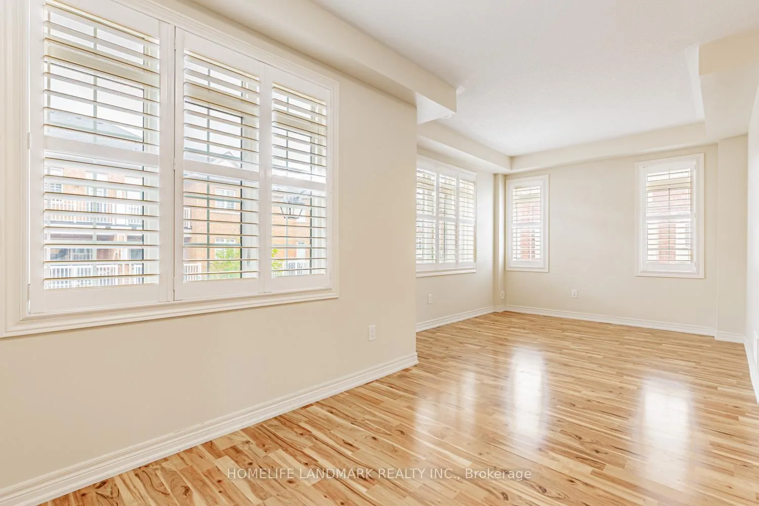 Photo 22 of Unit Upper, 29 Spvi Grove Way, Markham, Rural Markham — HOMEH