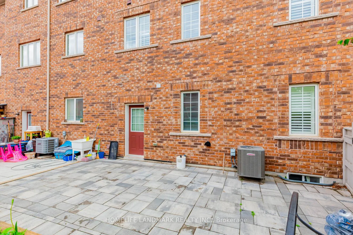 Photo 31 of Unit Upper, 29 Spvi Grove Way, Markham, Rural Markham — HOMEH