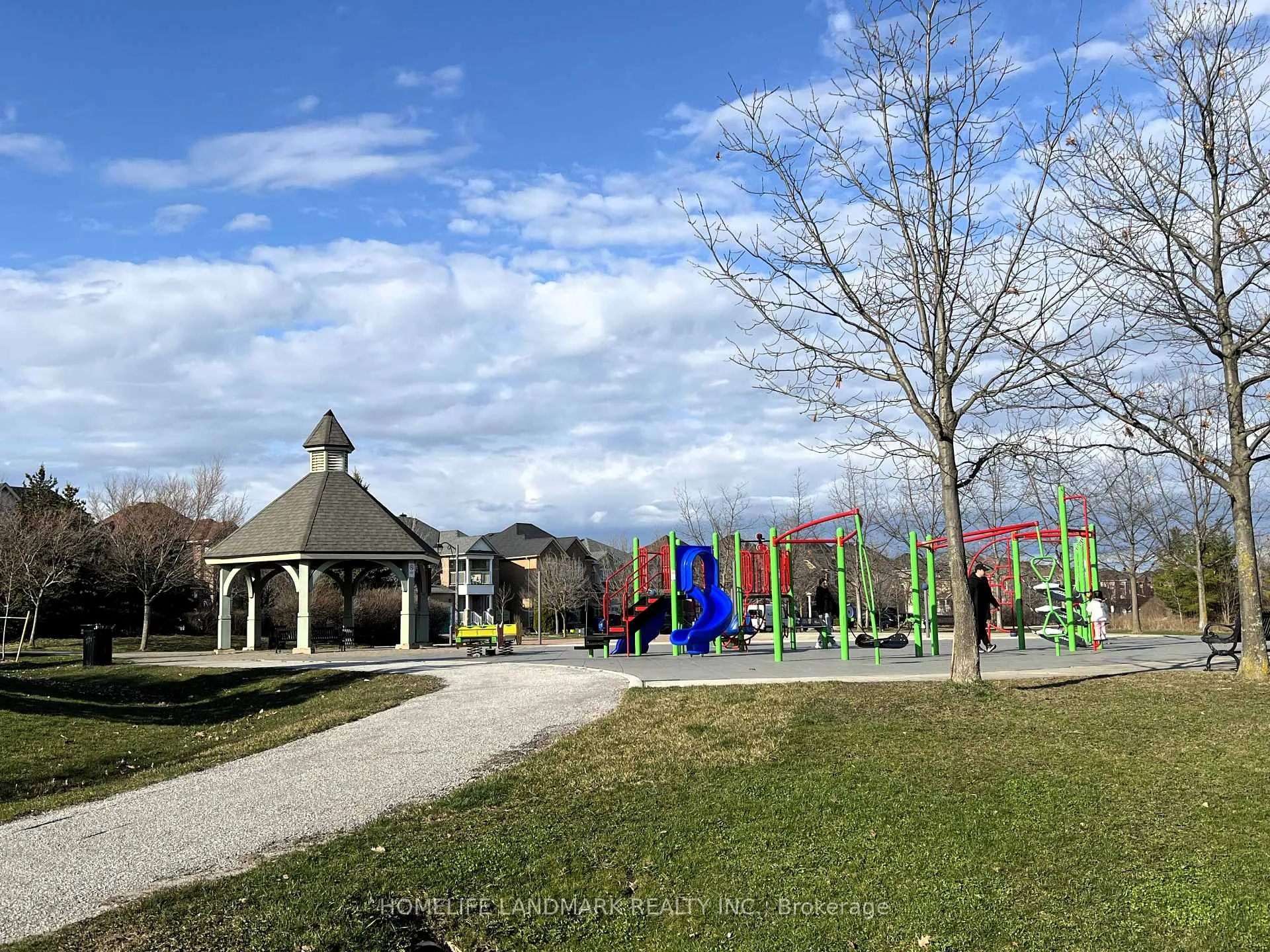 Photo 34 of Unit Upper, 29 Spvi Grove Way, Markham, Rural Markham — HOMEH