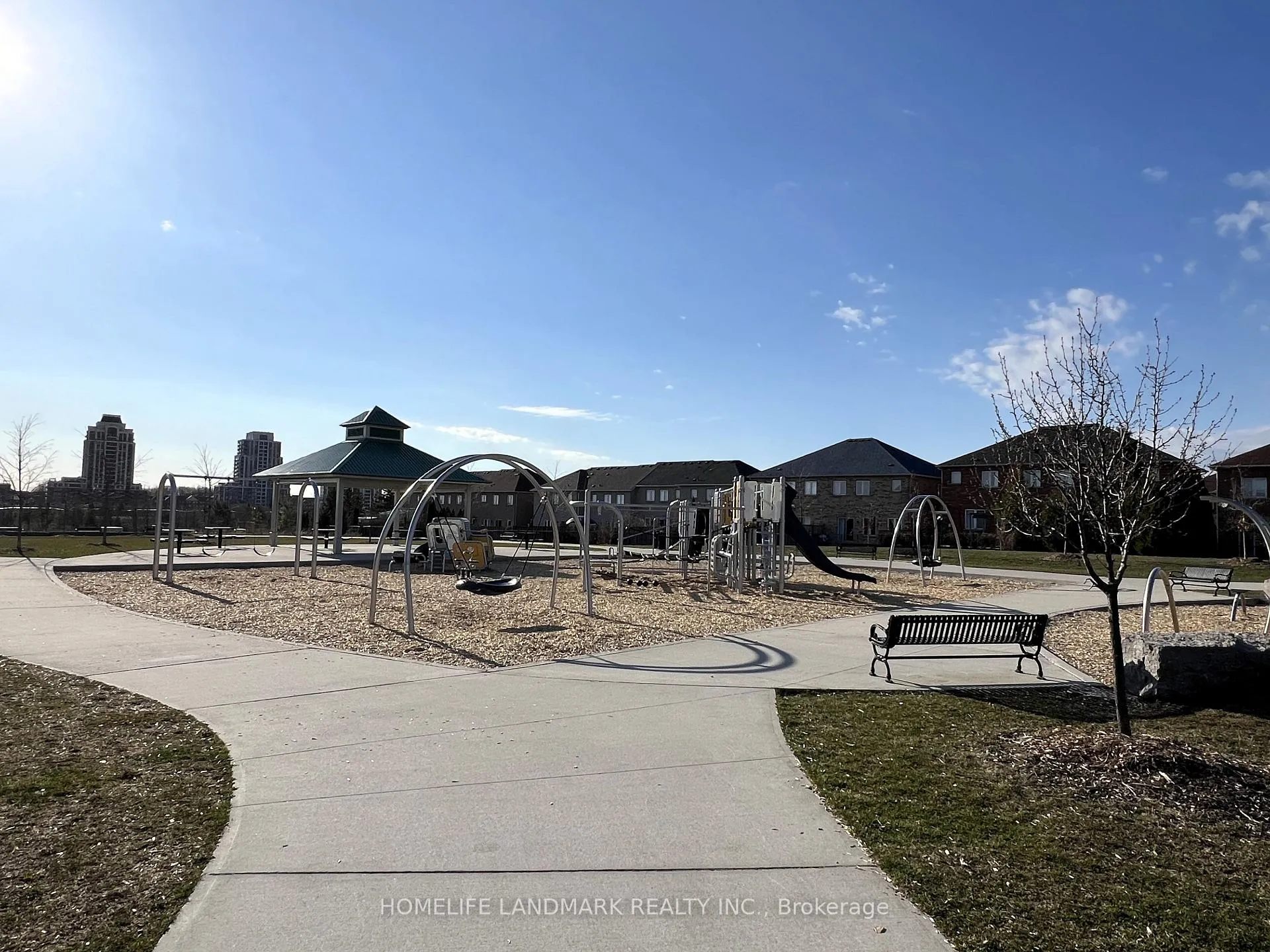 Photo 36 of Unit Upper, 29 Spvi Grove Way, Markham, Rural Markham — HOMEH