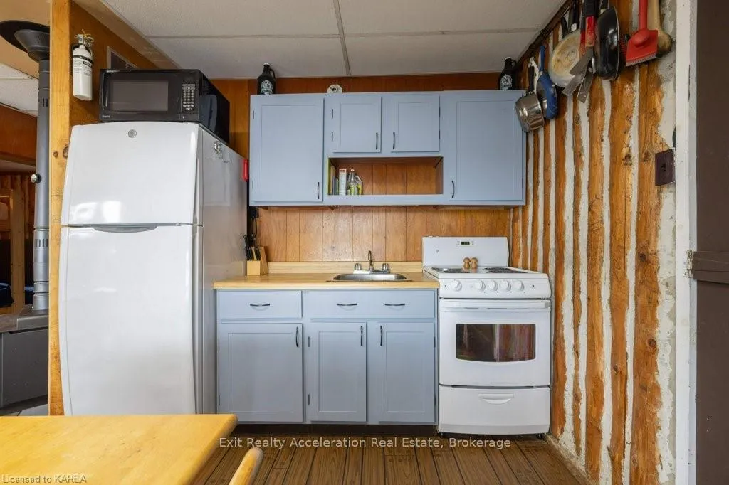 Photo 10 of 1020 Coutlee Point Lane, Frontenac, Frontenac Centre — HOMEH