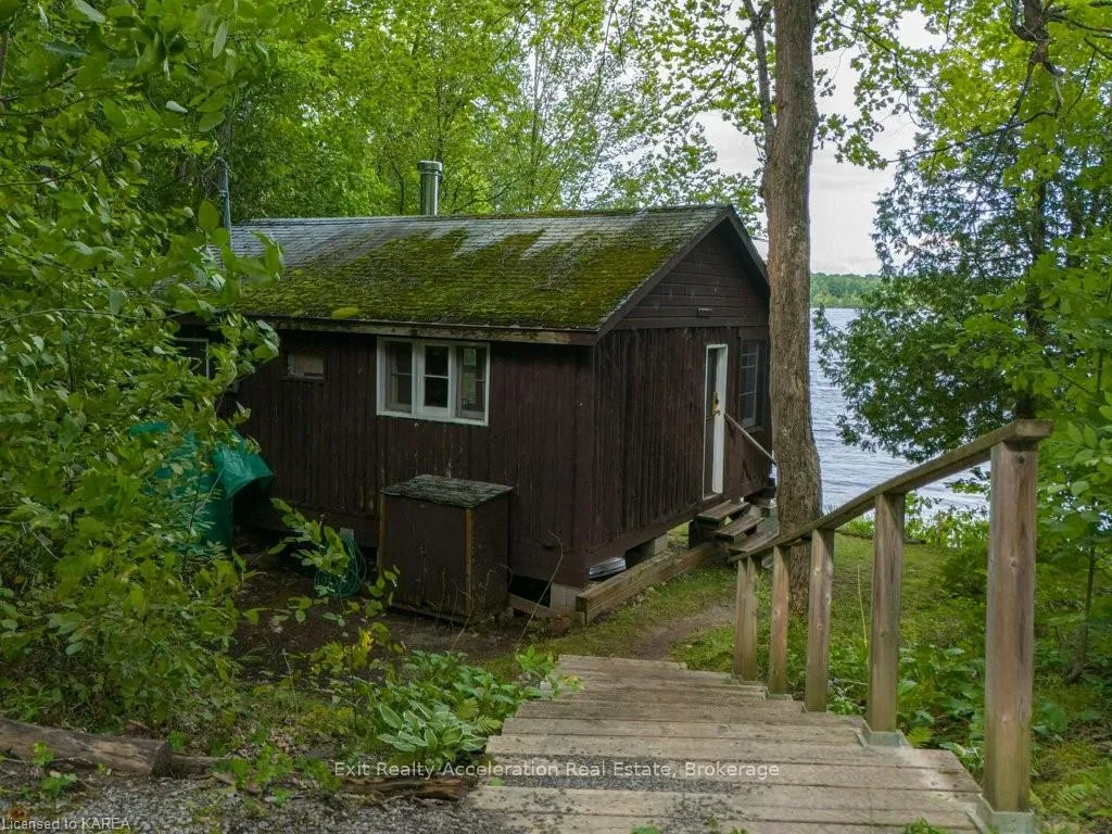 Photo 17 of 1020 Coutlee Point Lane, Frontenac, Frontenac Centre — HOMEH