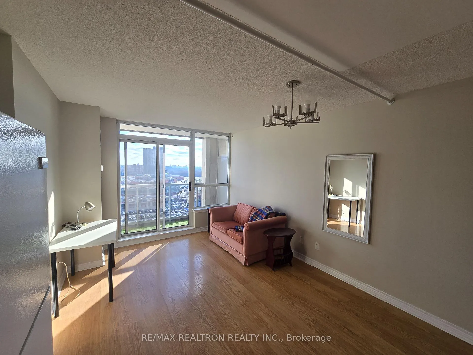 Photo 5 of Unit 1517, 15 North Park Road, Vaughan, Beverley Glen — HOMEH