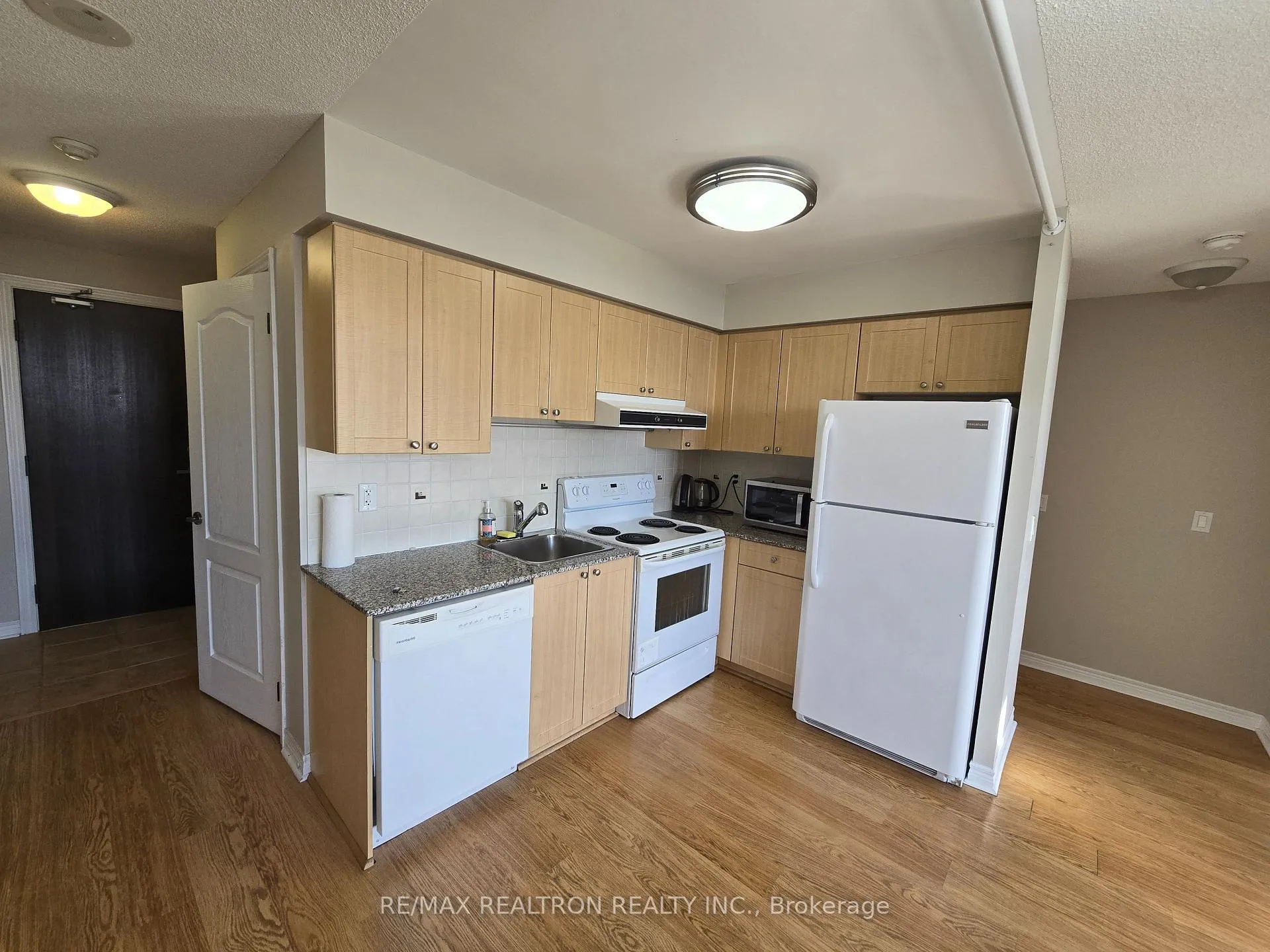 Photo 6 of Unit 1517, 15 North Park Road, Vaughan, Beverley Glen — HOMEH