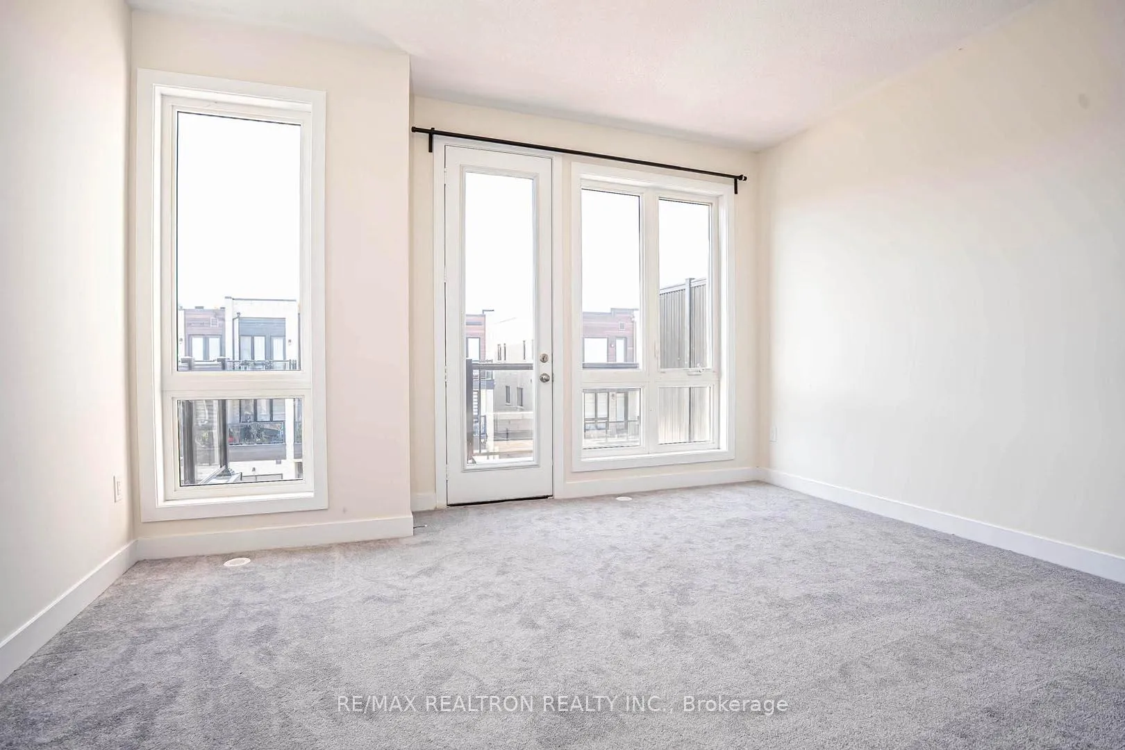 Photo 13 of 45 Mikayla Lane, Markham, Cornell — HOMEH