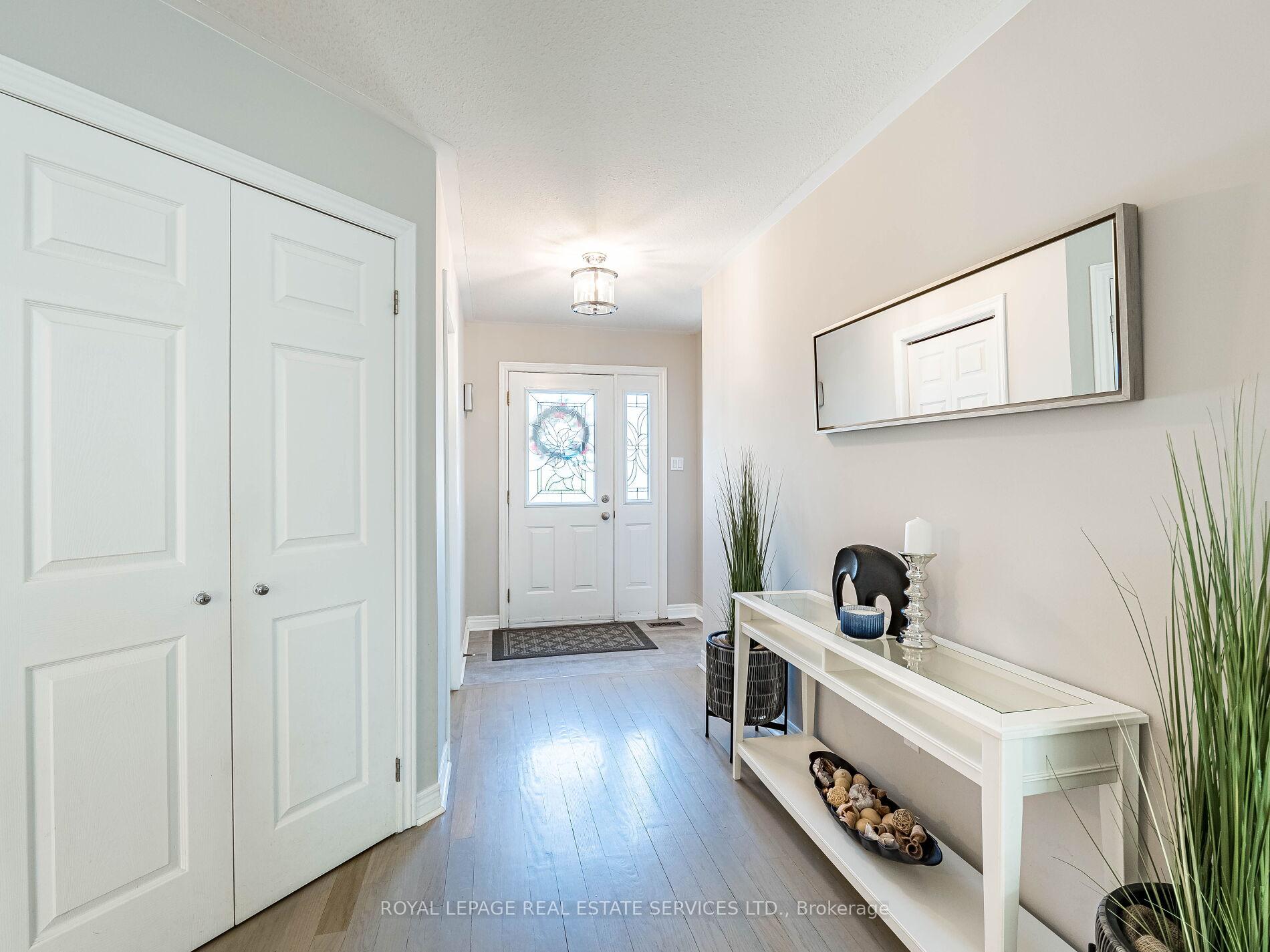 Photo 5 of 18 Nailsworth Crescent, Caledon, Caledon East — HOMEH