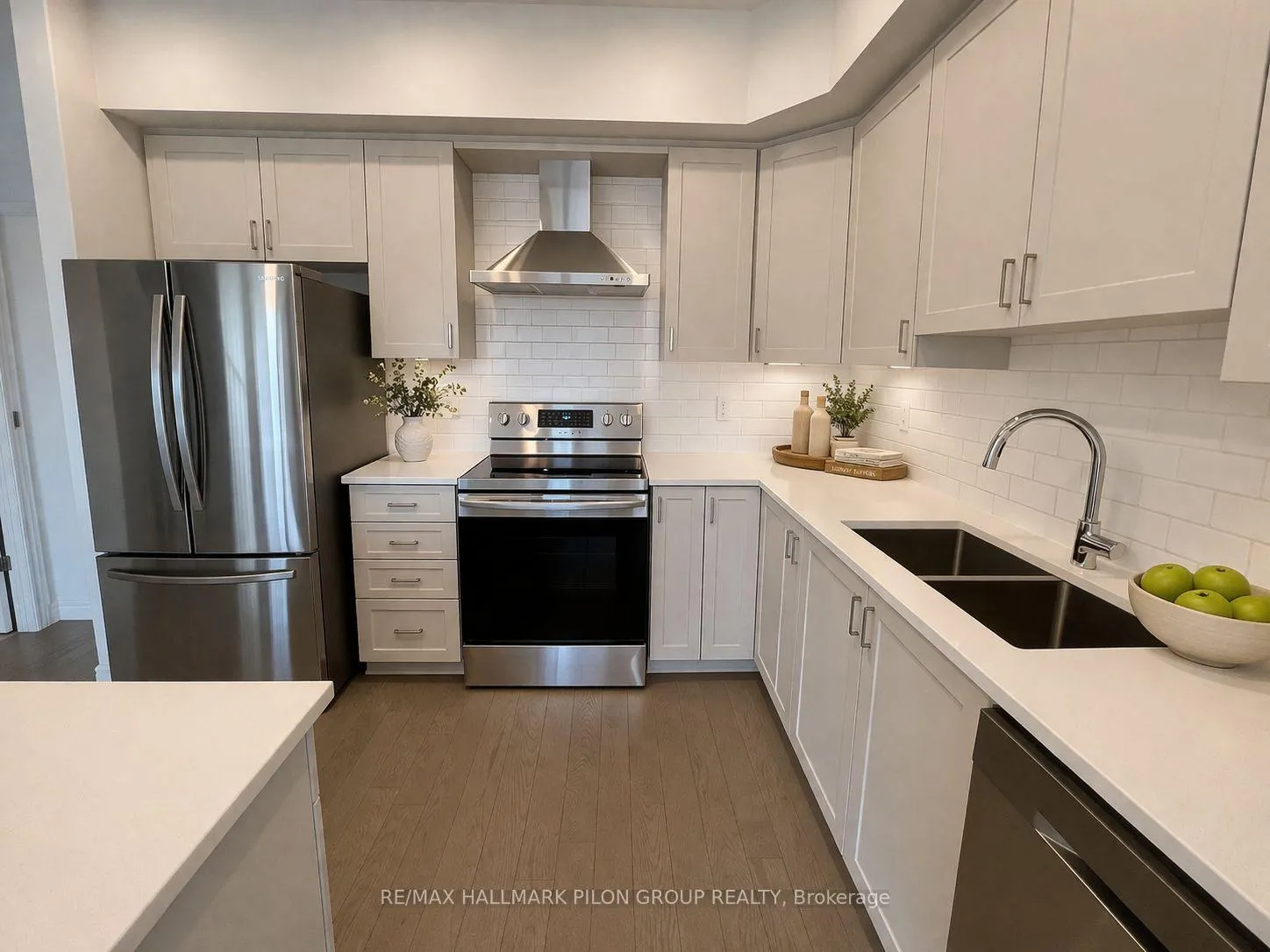 Photo 3 of 855 Couloir Road, Ottawa, Mer Bleue/Bradley Estates/Anderson Park — HOMEH