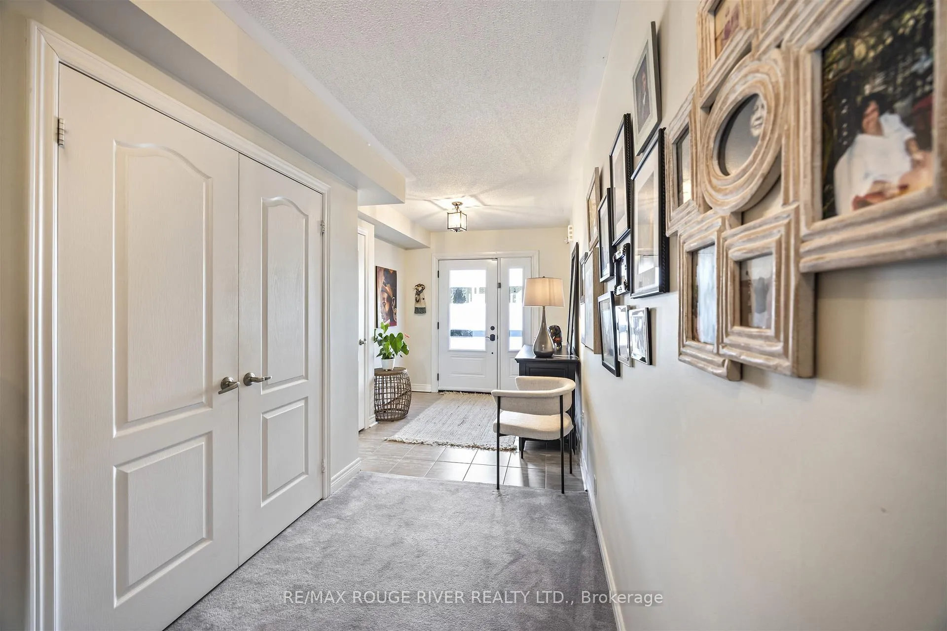 Photo 2 of 1721 Carousel Drive, Pickering, Duffin Heights — HOMEH