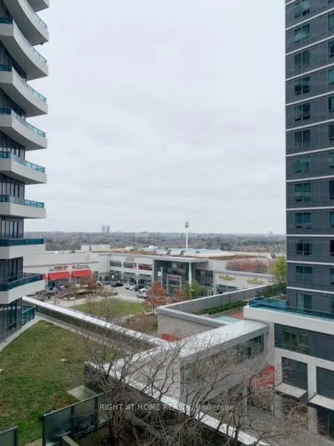 Photo 25 of 7171 Yonge Street, Markham, Thornhill — HOMEH