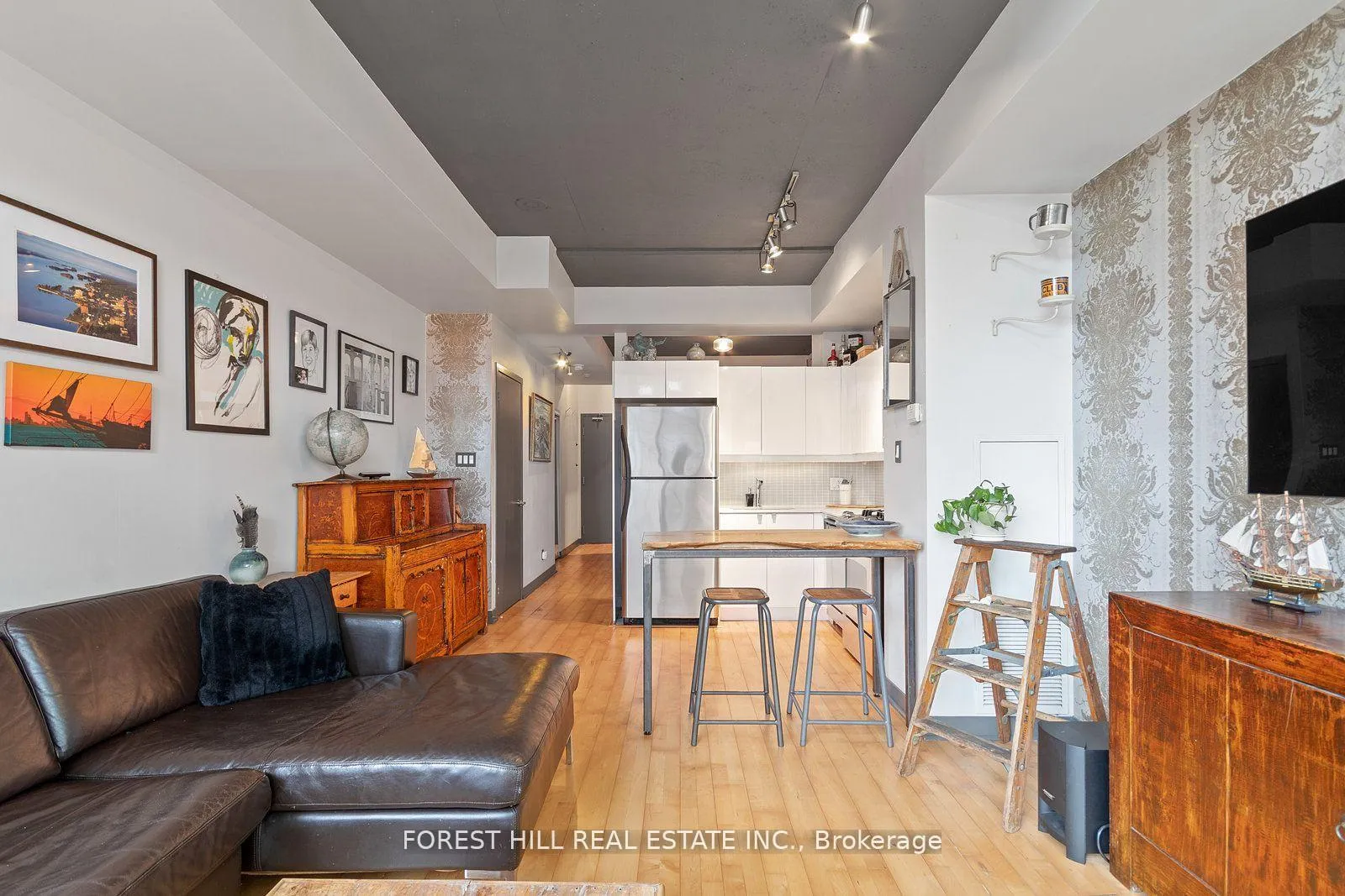 Photo 1 of Unit 406, 127 Queen Street E, Toronto, Church-Yonge Corridor — HOMEH