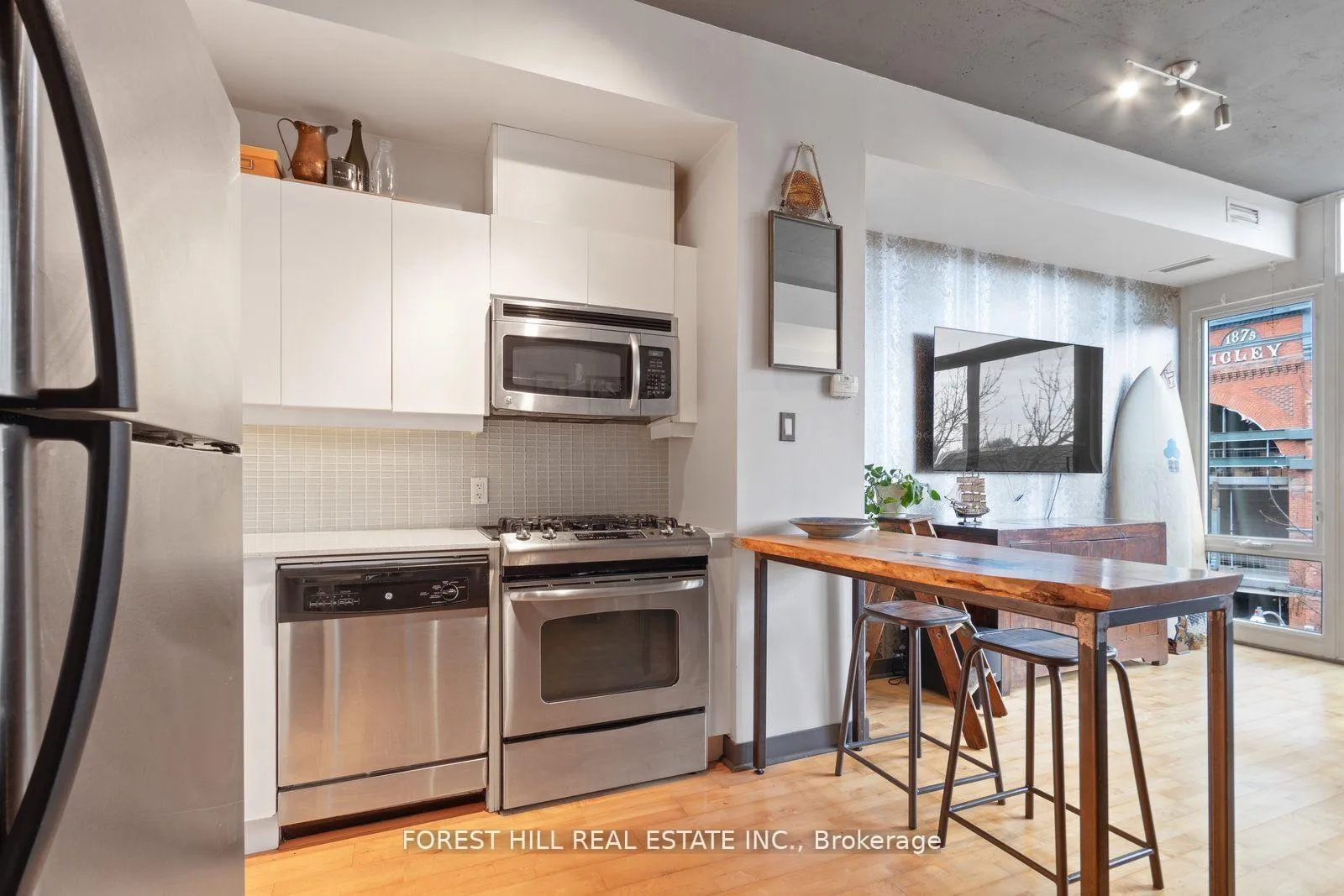 Photo 8 of Unit 406, 127 Queen Street E, Toronto, Church-Yonge Corridor — HOMEH