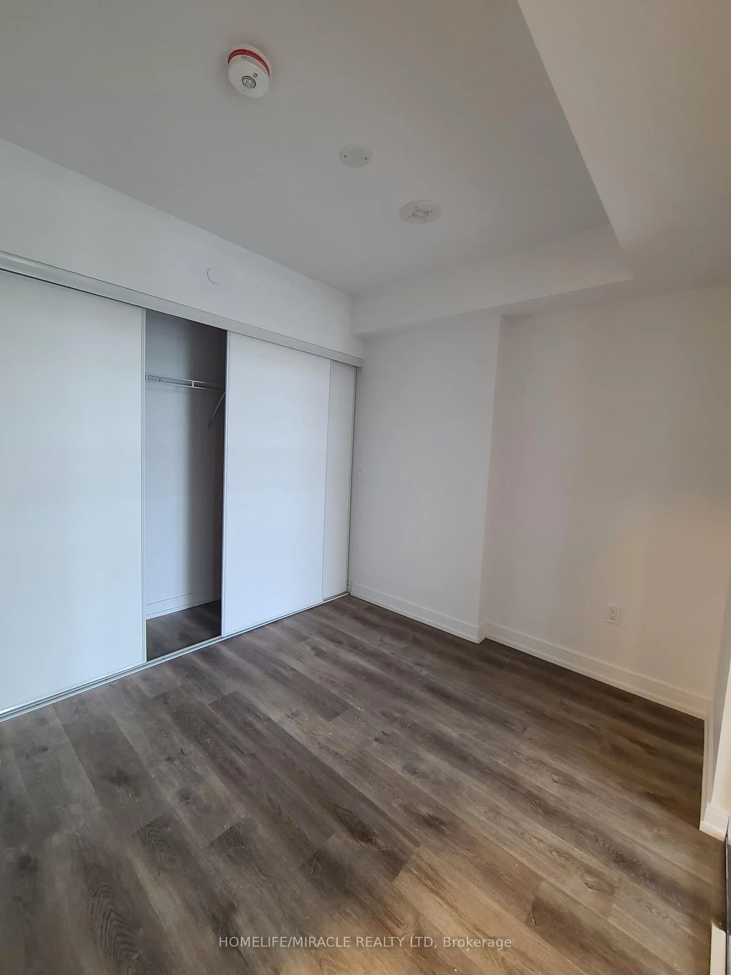 Photo 2 of Unit 427, 1 Jarvis Street, Hamilton, Beasley — HOMEH