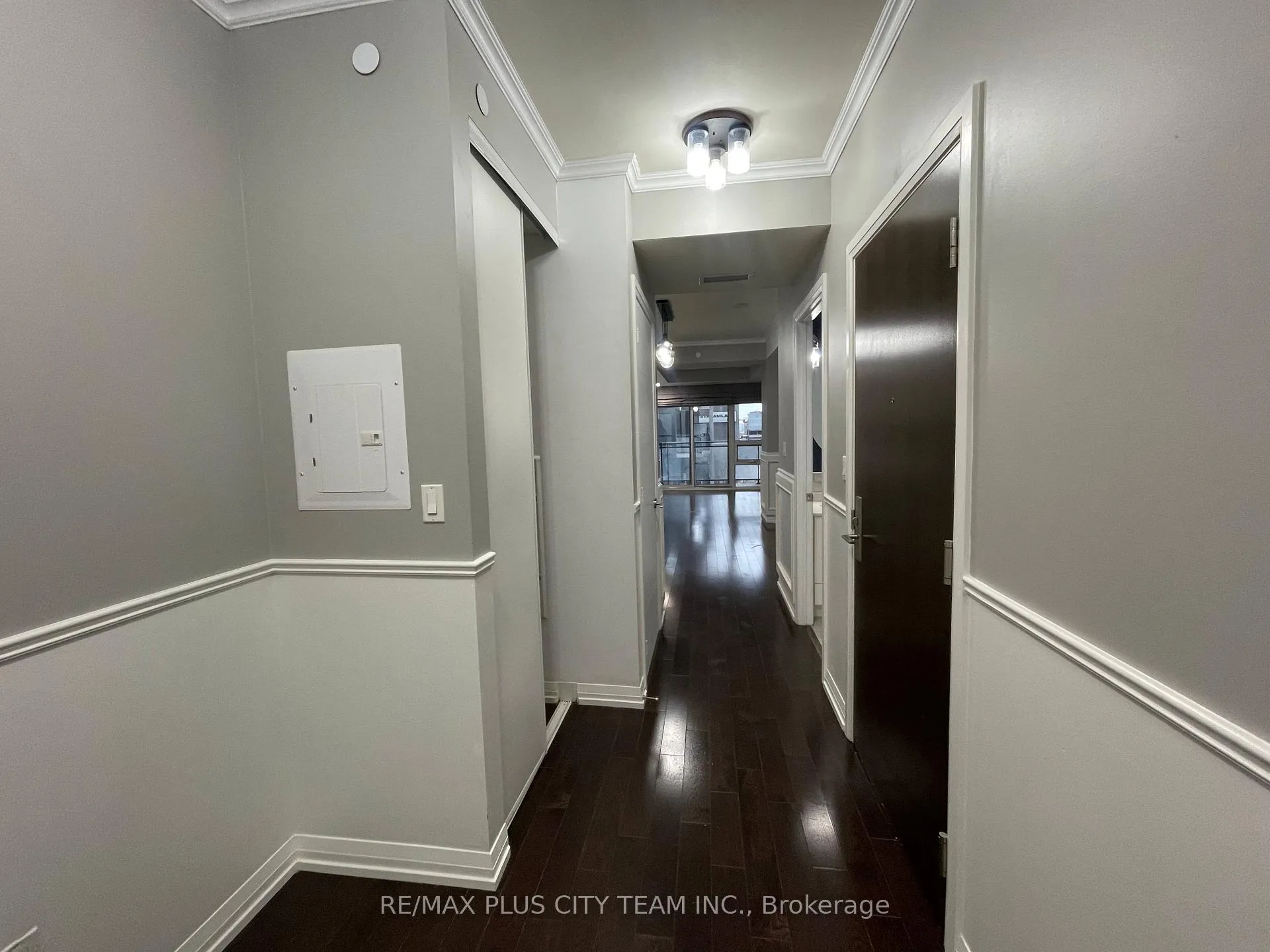 Photo 2 of Unit 720, 460 Adelaide Street, Toronto, Moss Park — HOMEH