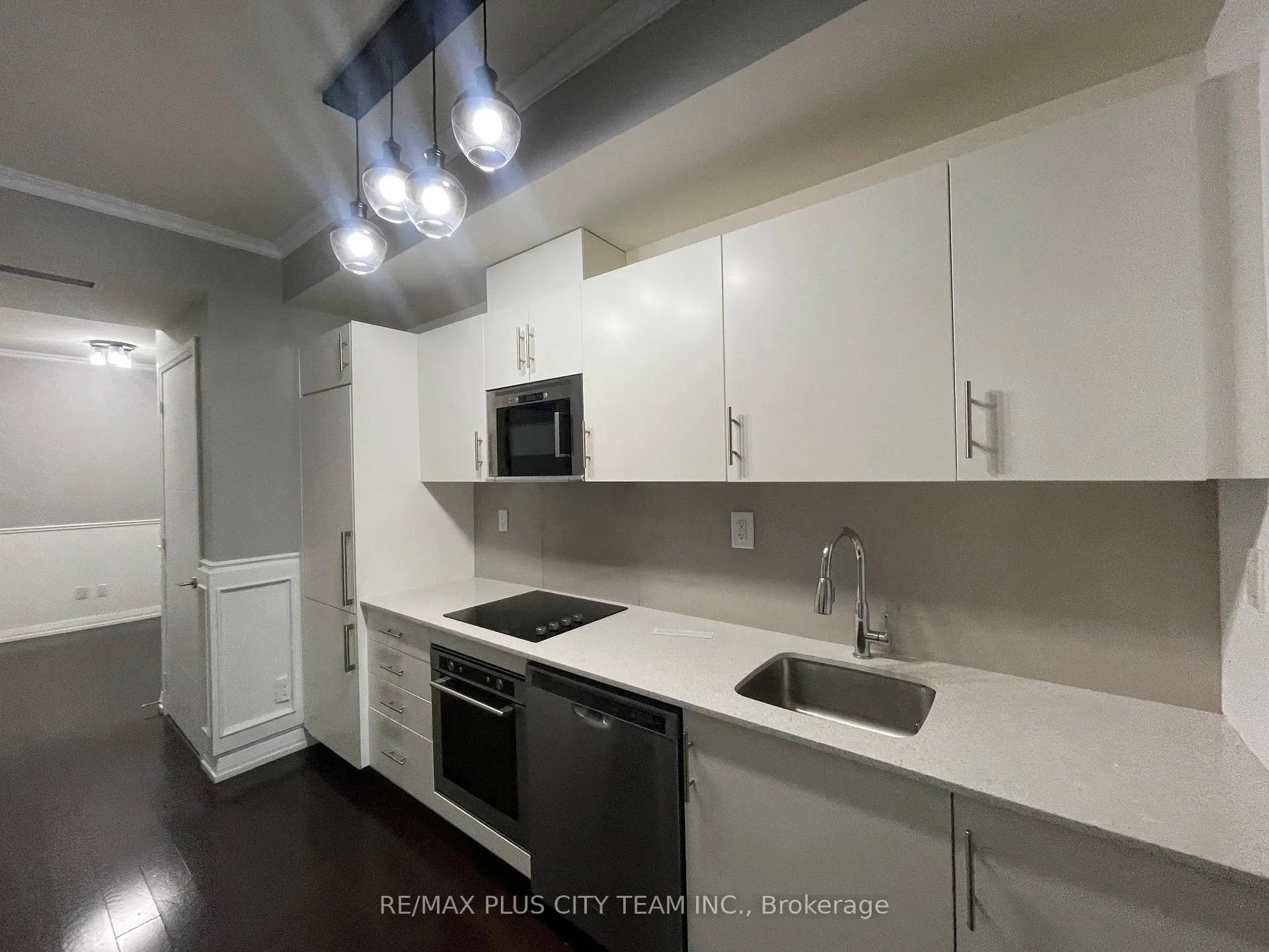 Photo 7 of Unit 720, 460 Adelaide Street, Toronto, Moss Park — HOMEH