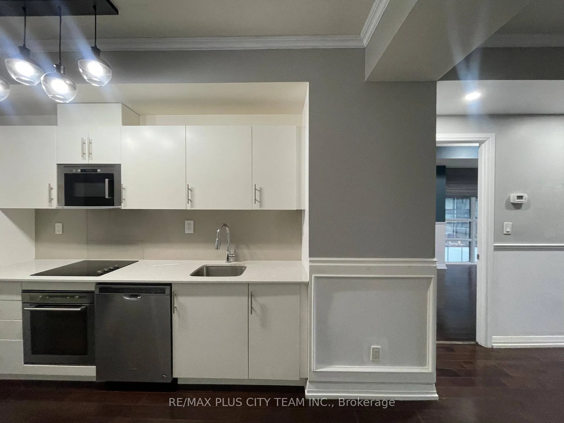 Photo 8 of Unit 720, 460 Adelaide Street, Toronto, Moss Park — HOMEH