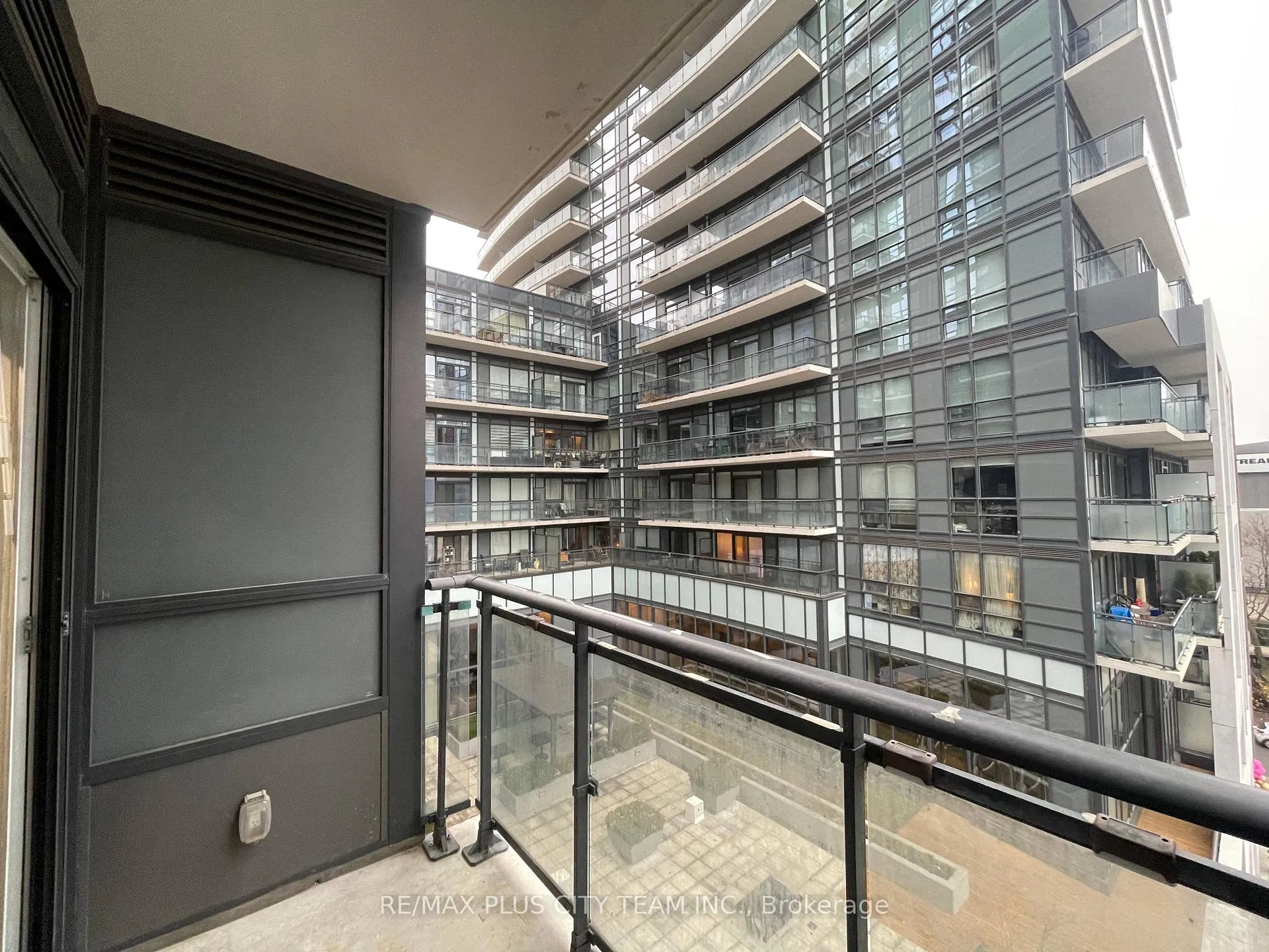Photo 17 of Unit 720, 460 Adelaide Street, Toronto, Moss Park — HOMEH