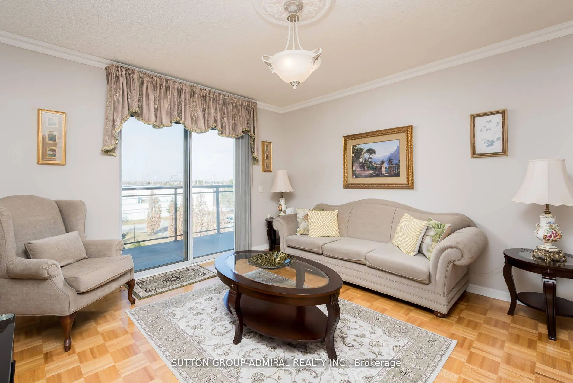 Photo 6 of Unit 509, 2504 Rutherford Road, Vaughan, Maple — HOMEH