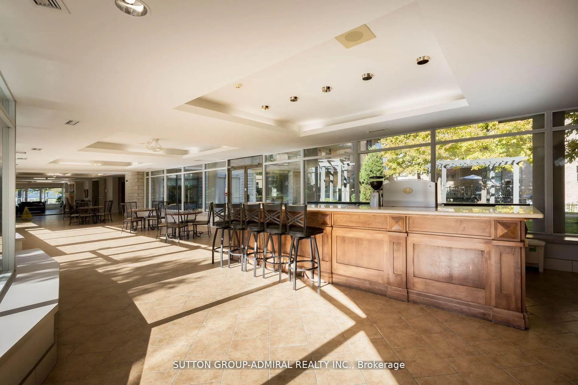 Photo 16 of Unit 509, 2504 Rutherford Road, Vaughan, Maple — HOMEH