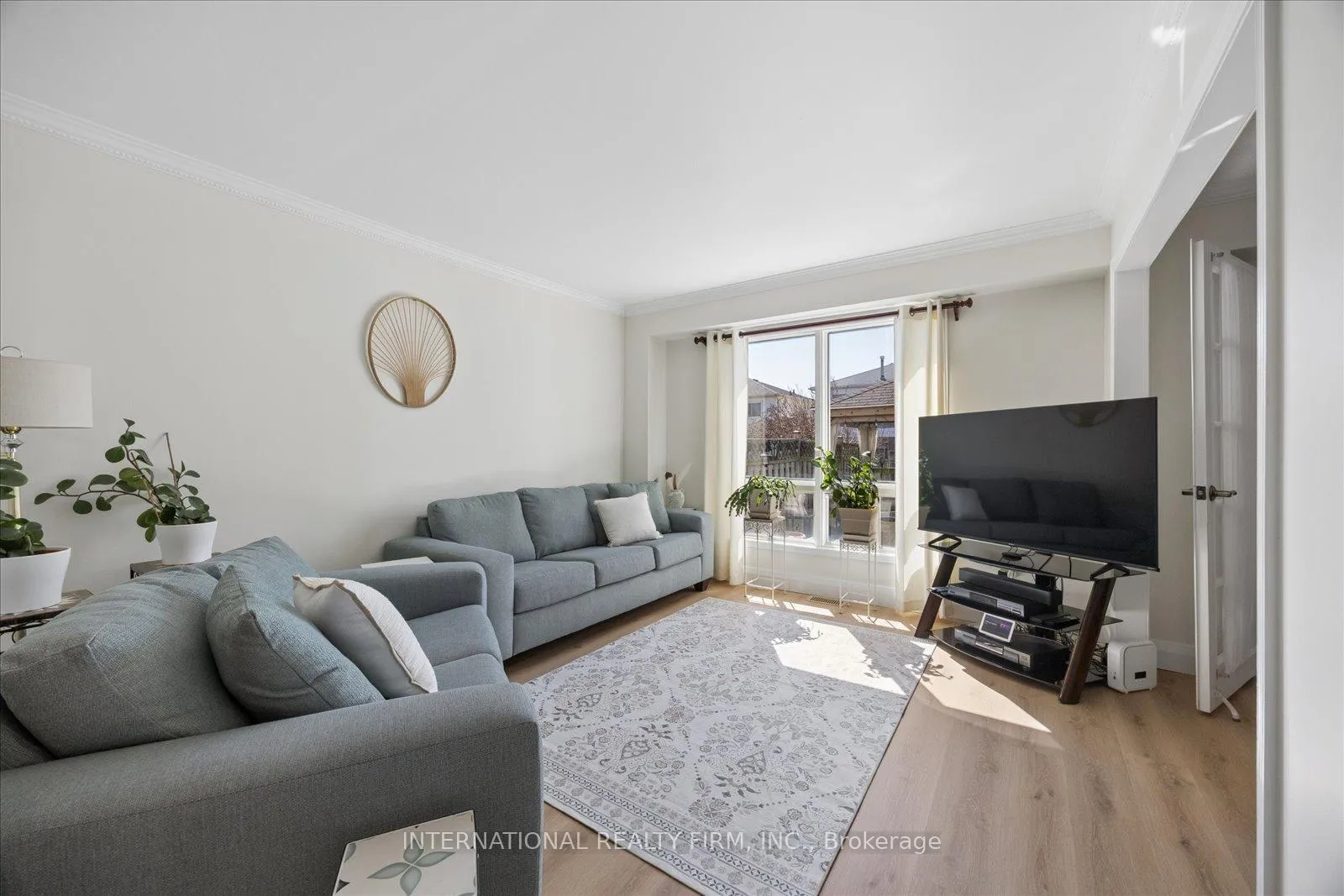 Photo 8 of 1472 Connery Crescent, Oshawa, Lakeview — HOMEH