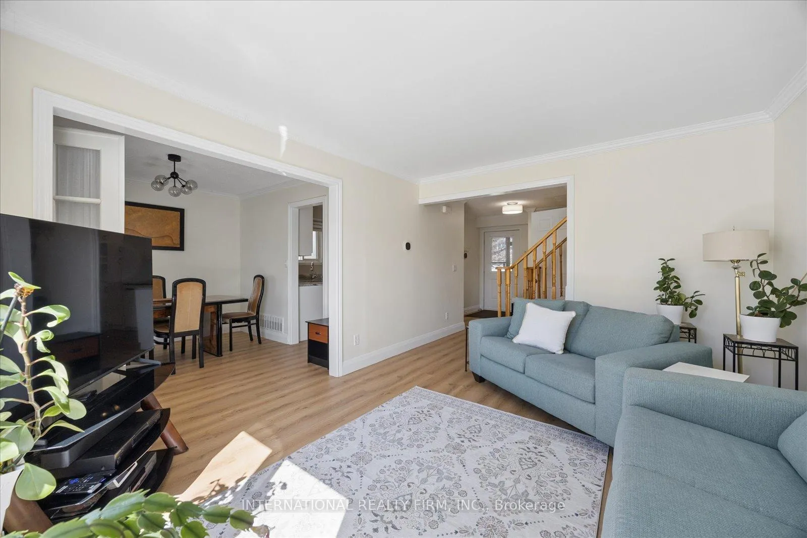 Photo 10 of 1472 Connery Crescent, Oshawa, Lakeview — HOMEH