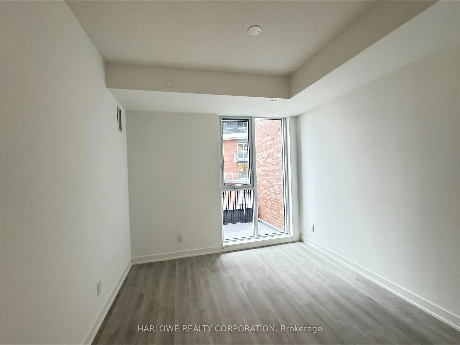 Photo 9 of Unit 930 A, 8119 Birchmount Road, Markham, Unionville — HOMEH