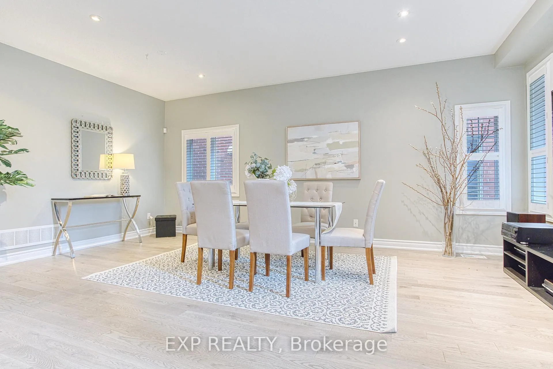 Photo 6 of 96 Glenmeadow Crescent, Hamilton, Winona Park — HOMEH