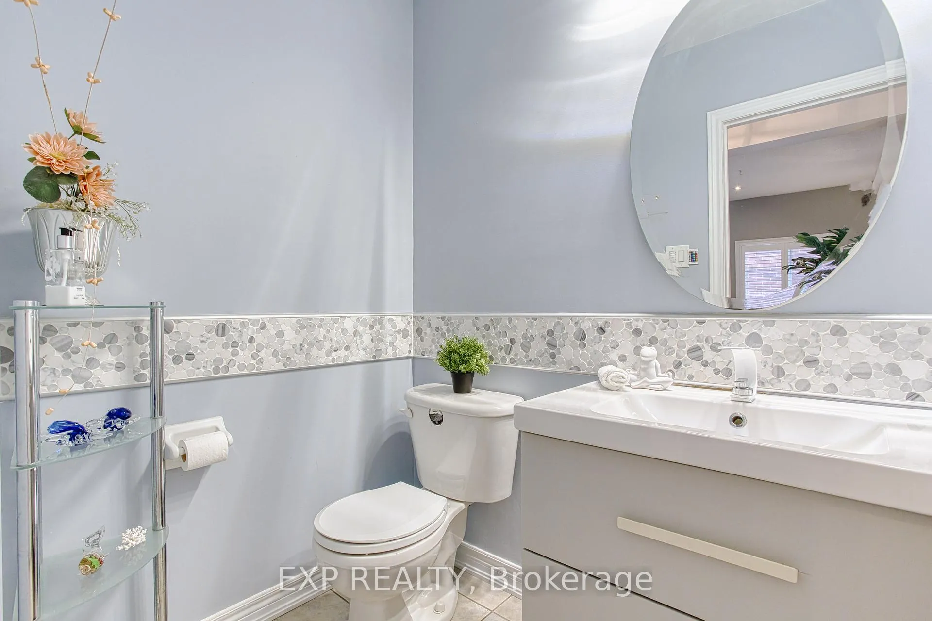 Photo 8 of 96 Glenmeadow Crescent, Hamilton, Winona Park — HOMEH