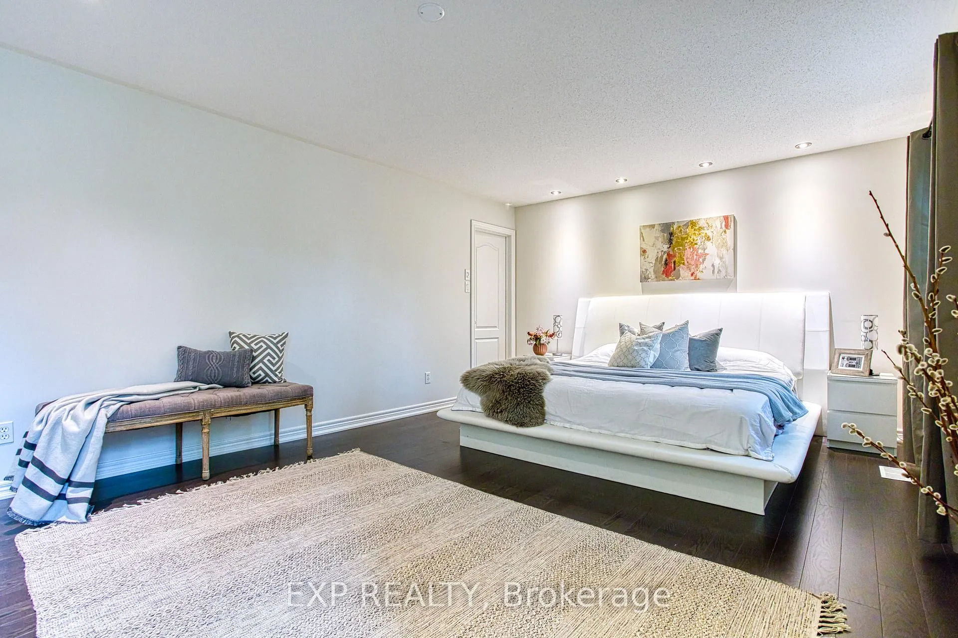 Photo 19 of 96 Glenmeadow Crescent, Hamilton, Winona Park — HOMEH
