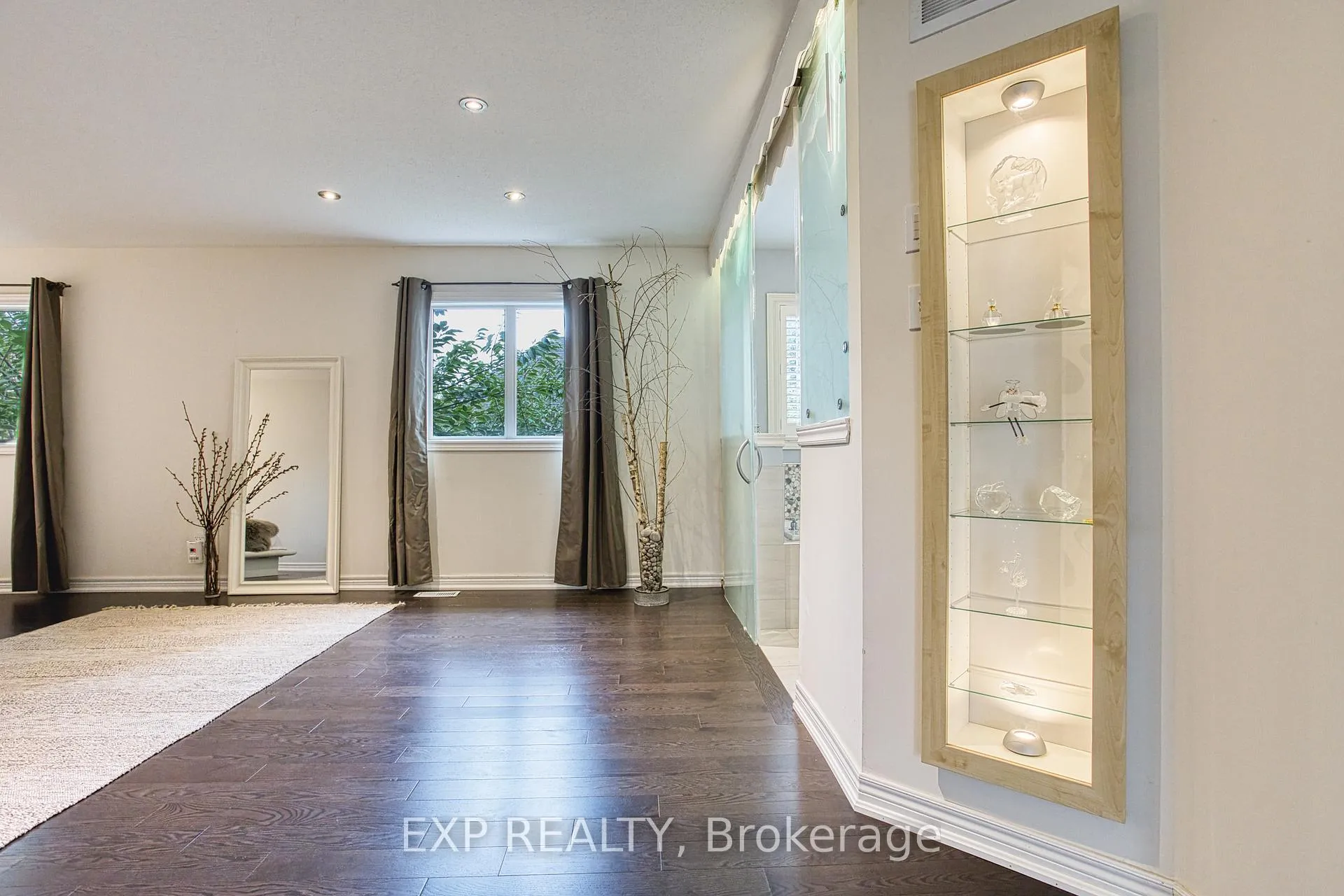 Photo 21 of 96 Glenmeadow Crescent, Hamilton, Winona Park — HOMEH