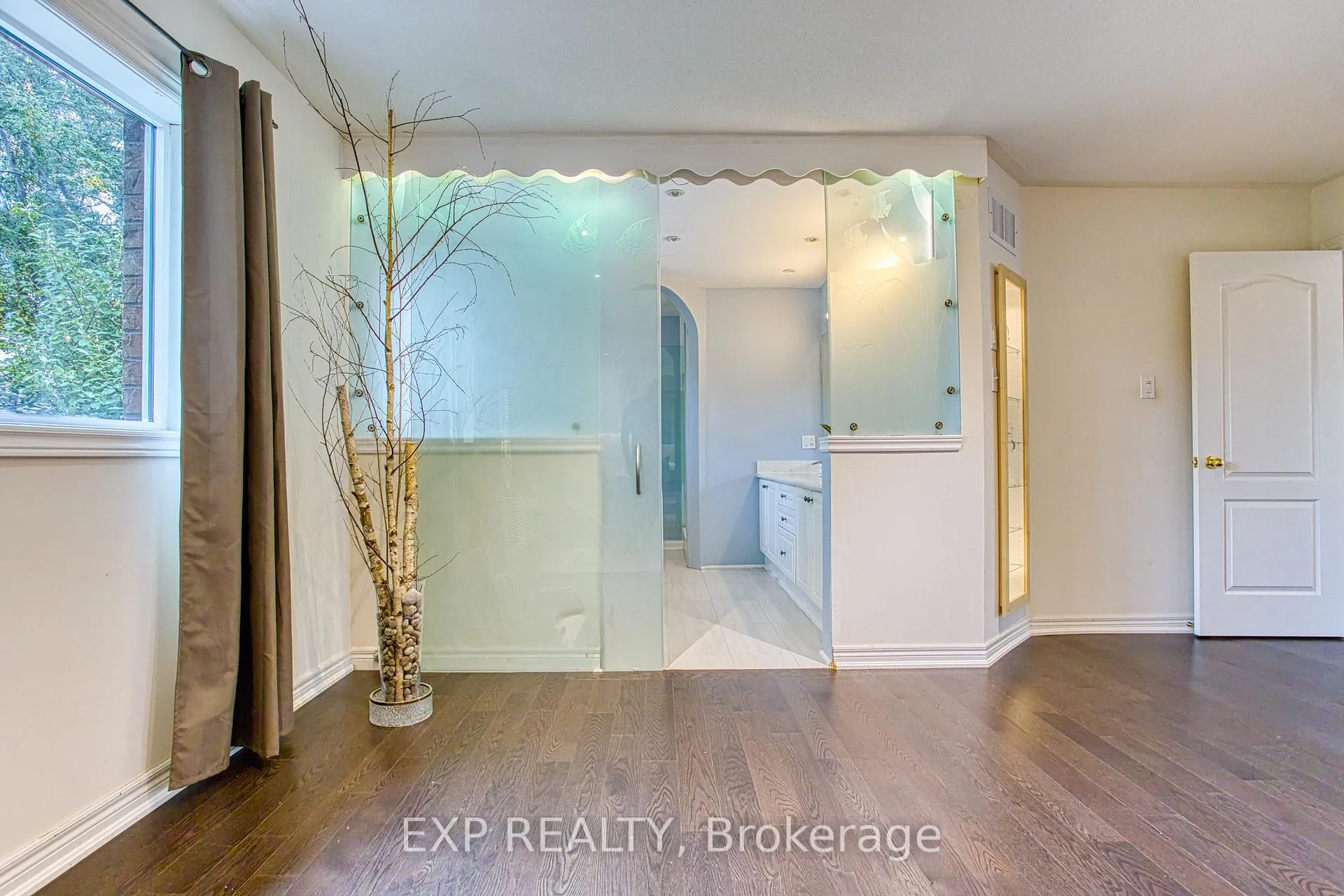 Photo 22 of 96 Glenmeadow Crescent, Hamilton, Winona Park — HOMEH