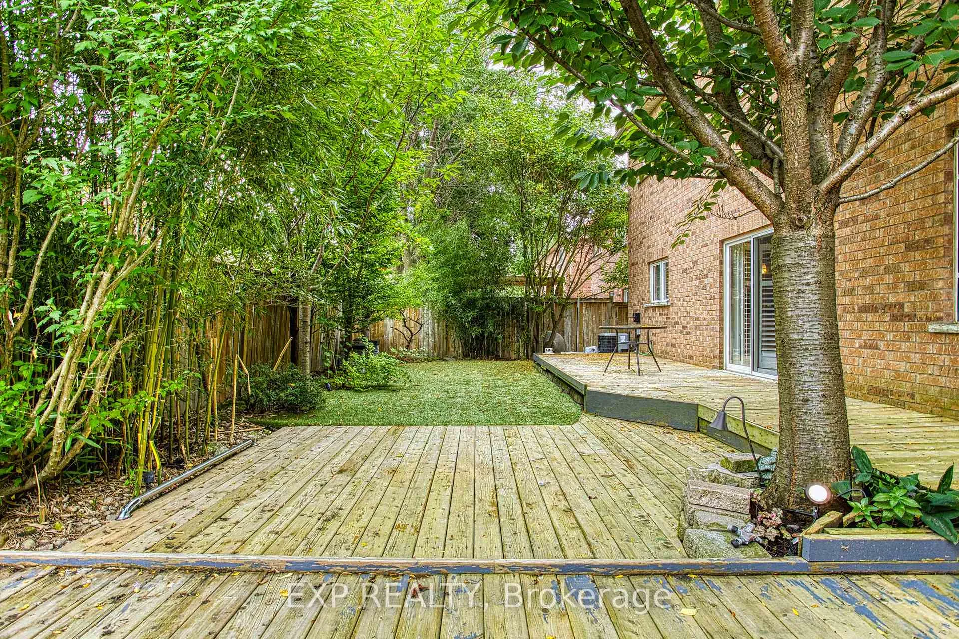 Photo 37 of 96 Glenmeadow Crescent, Hamilton, Winona Park — HOMEH