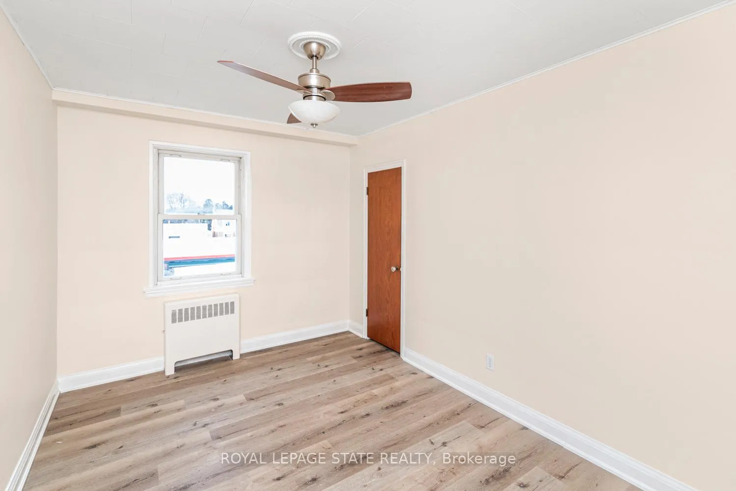 Photo 14 of Unit 5, 802 King Street W, Hamilton, Westdale — HOMEH