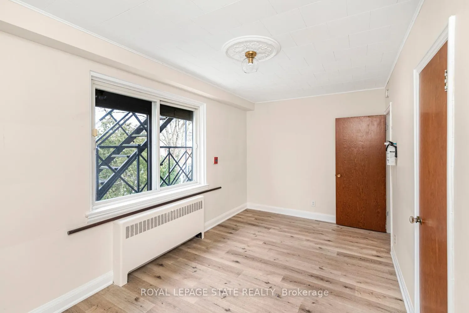 Photo 15 of Unit 5, 802 King Street W, Hamilton, Westdale — HOMEH