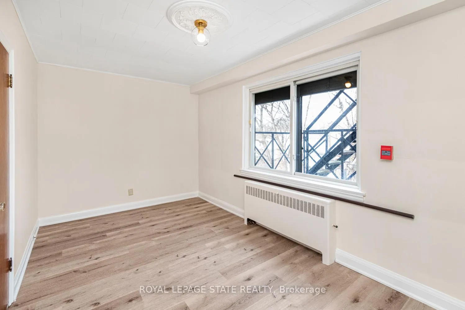 Photo 17 of Unit 5, 802 King Street W, Hamilton, Westdale — HOMEH