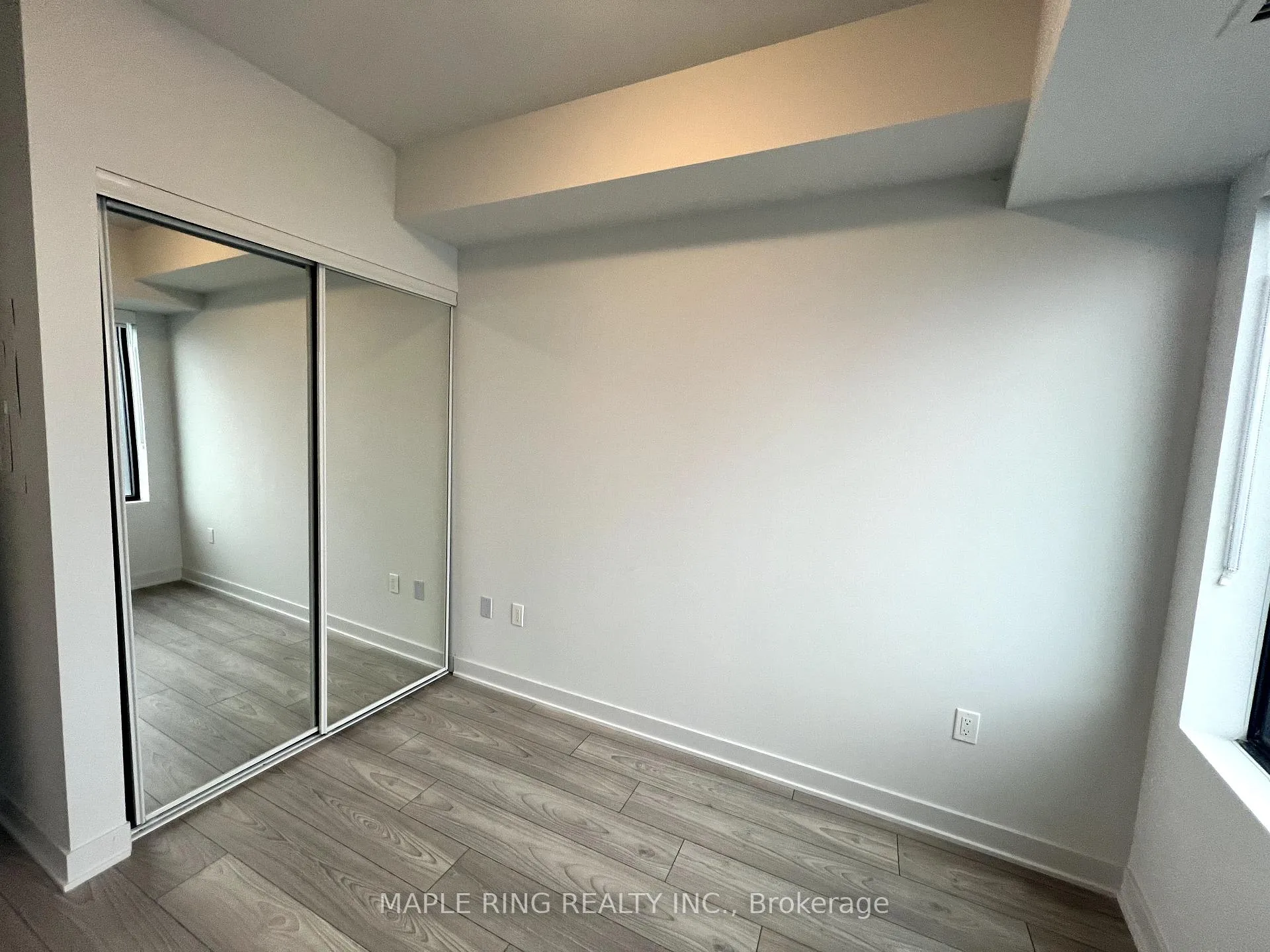 Photo 3 of Unit 3708, 2920 Highway 7 Road, Vaughan, Concord — HOMEH