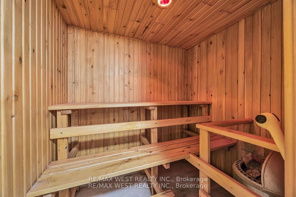 Photo 26 of 230 Browning Trail, Barrie, Letitia Heights — HOMEH
