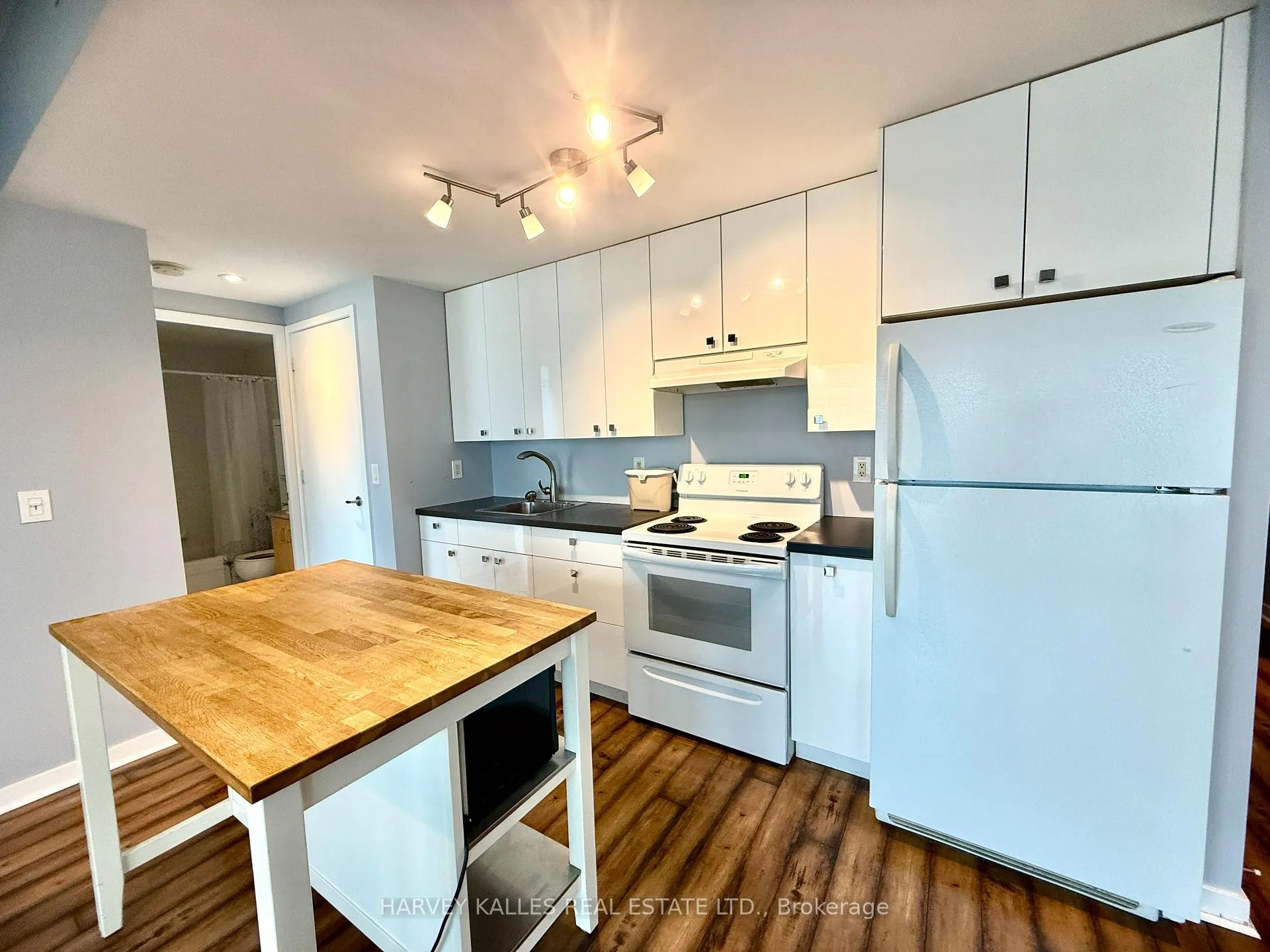 Photo 11 of Unit 1105, 281 Mutual Street, Toronto, Church-Yonge Corridor — HOMEH