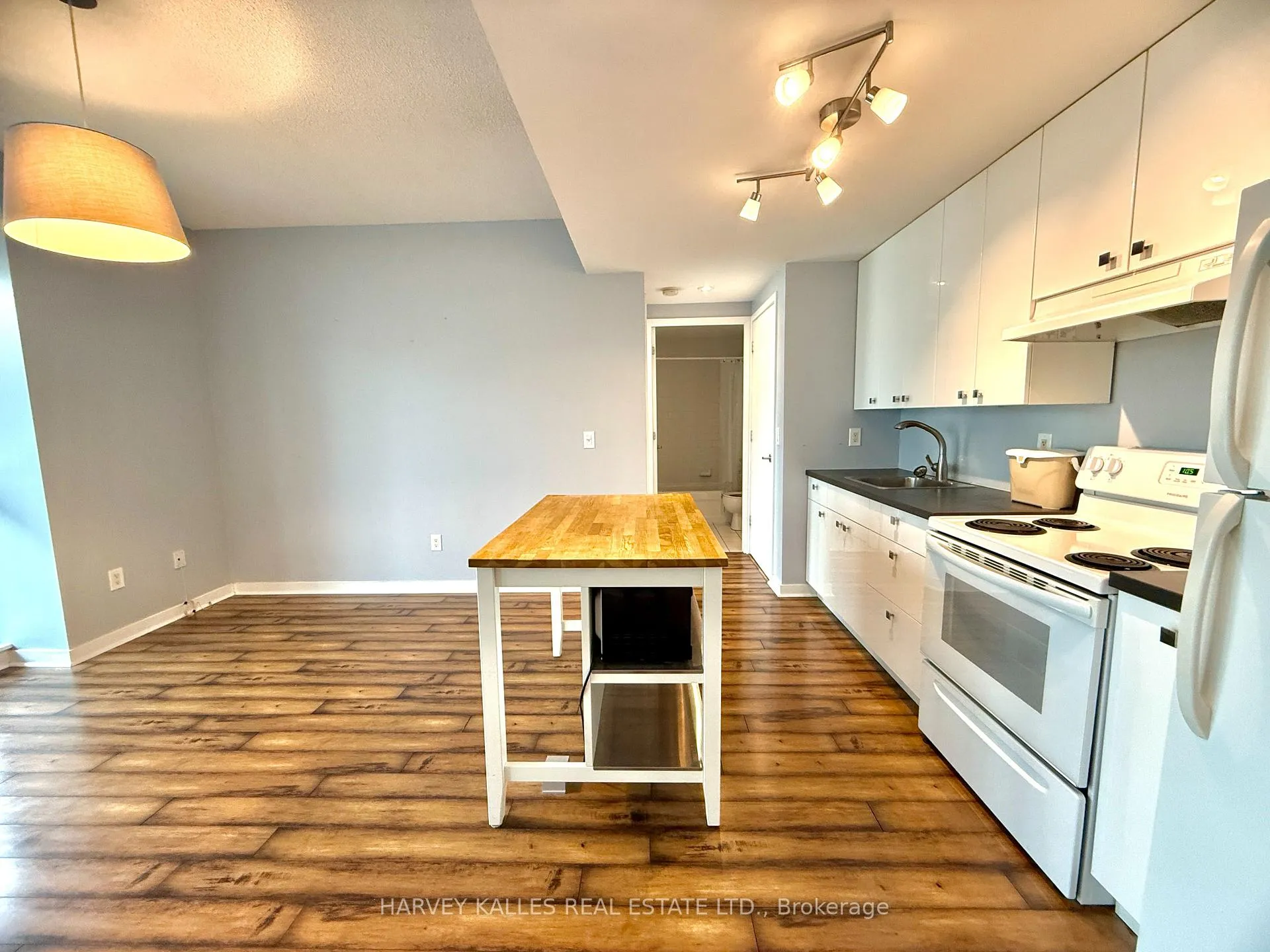 Photo 16 of Unit 1105, 281 Mutual Street, Toronto, Church-Yonge Corridor — HOMEH