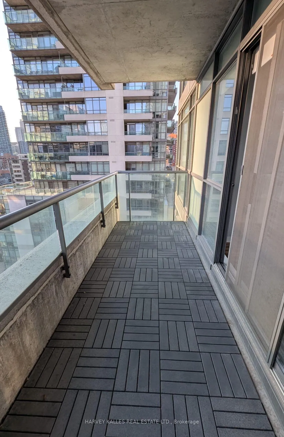 Photo 19 of Unit 1105, 281 Mutual Street, Toronto, Church-Yonge Corridor — HOMEH