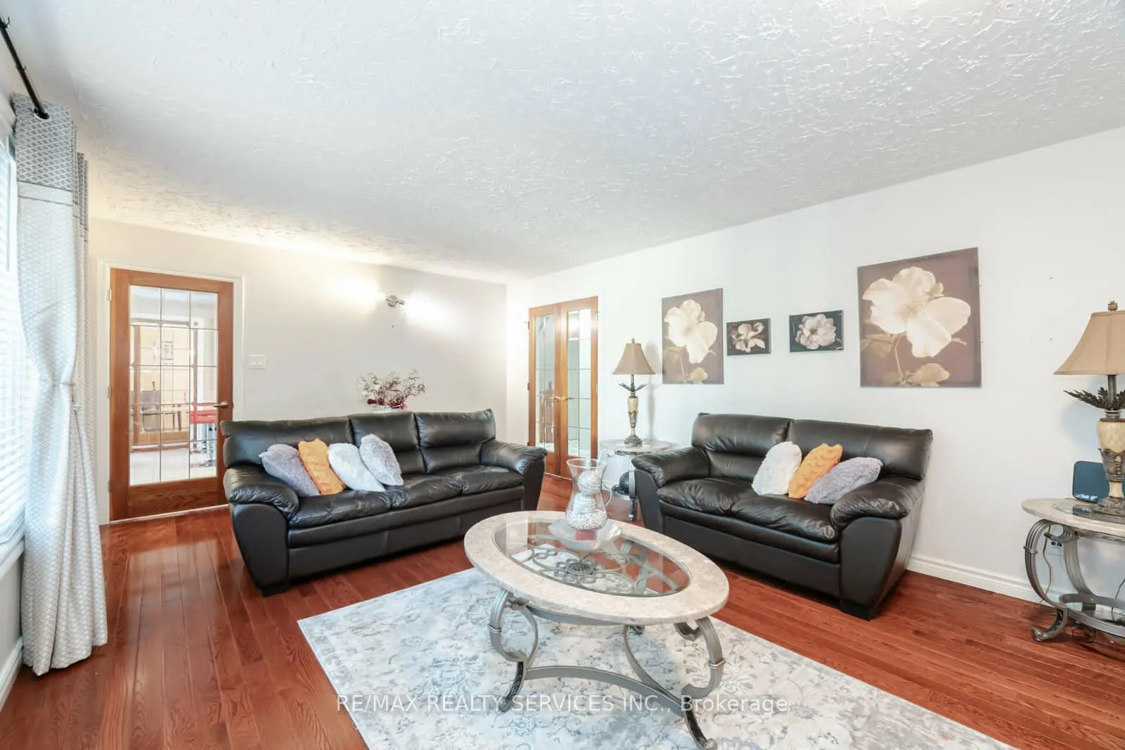 Photo 7 of 41 Jadestone Court, Kitchener — HOMEH