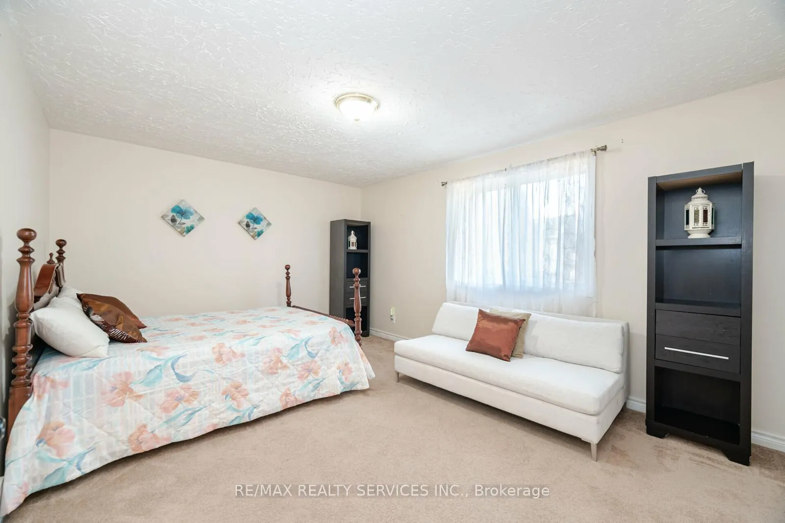 Photo 25 of 41 Jadestone Court, Kitchener — HOMEH