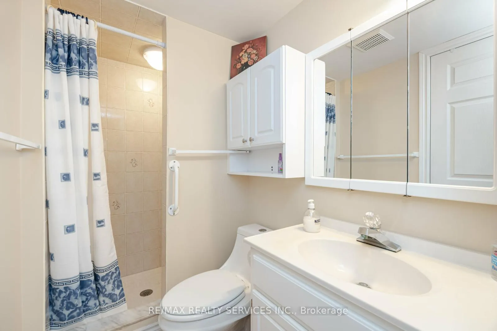 Photo 27 of 41 Jadestone Court, Kitchener — HOMEH