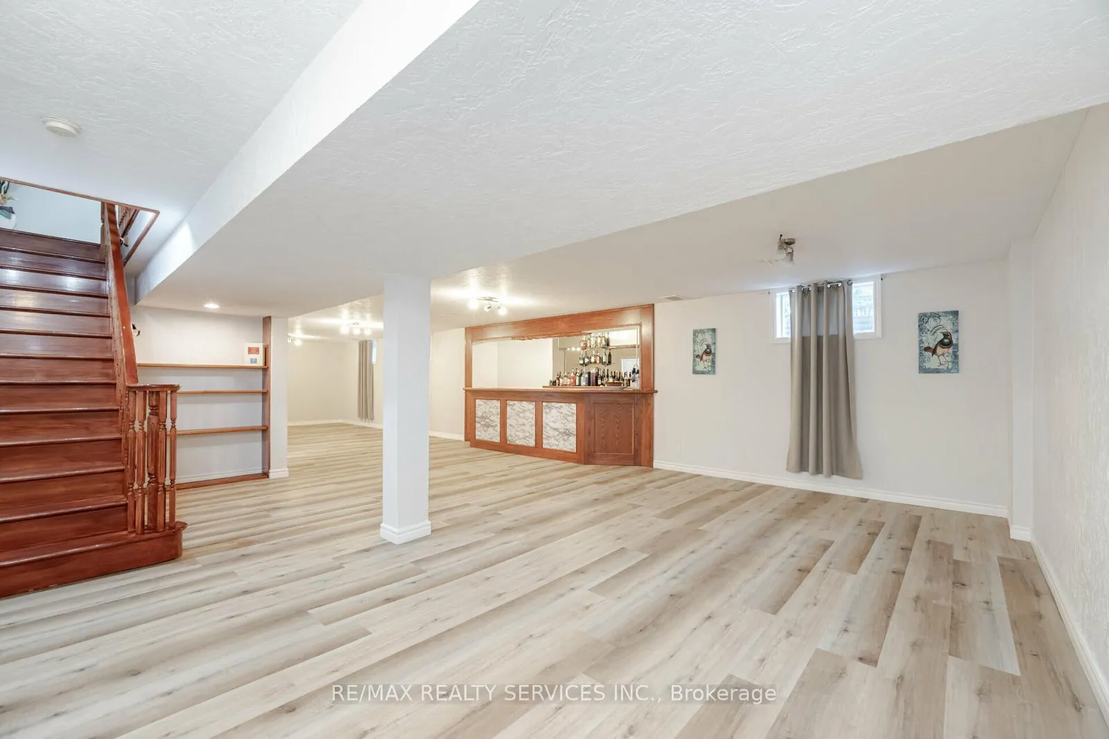 Photo 33 of 41 Jadestone Court, Kitchener — HOMEH