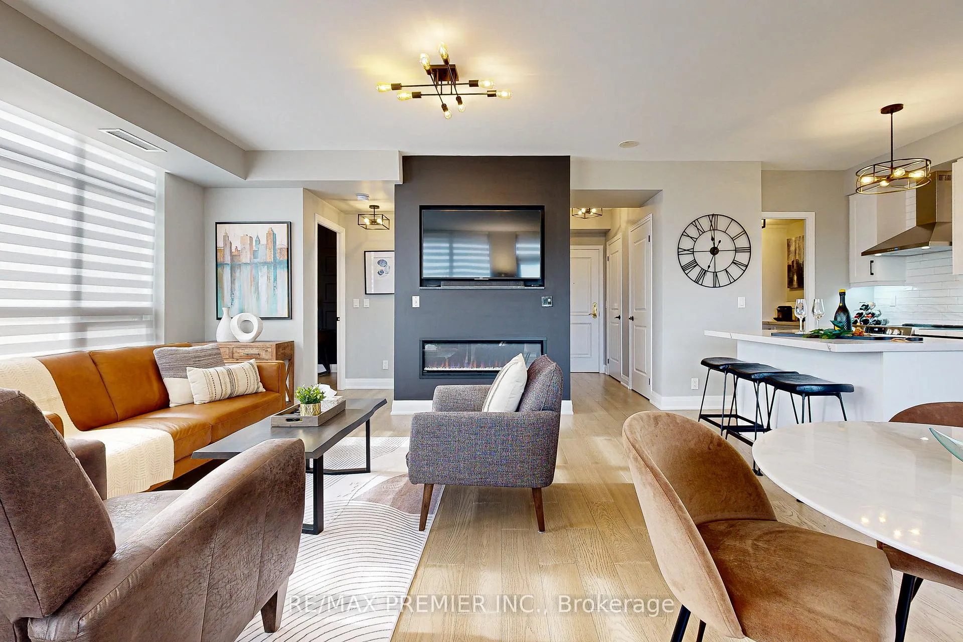Photo 18 of Unit STE412, 9225 Jane Street, Vaughan, Maple — HOMEH