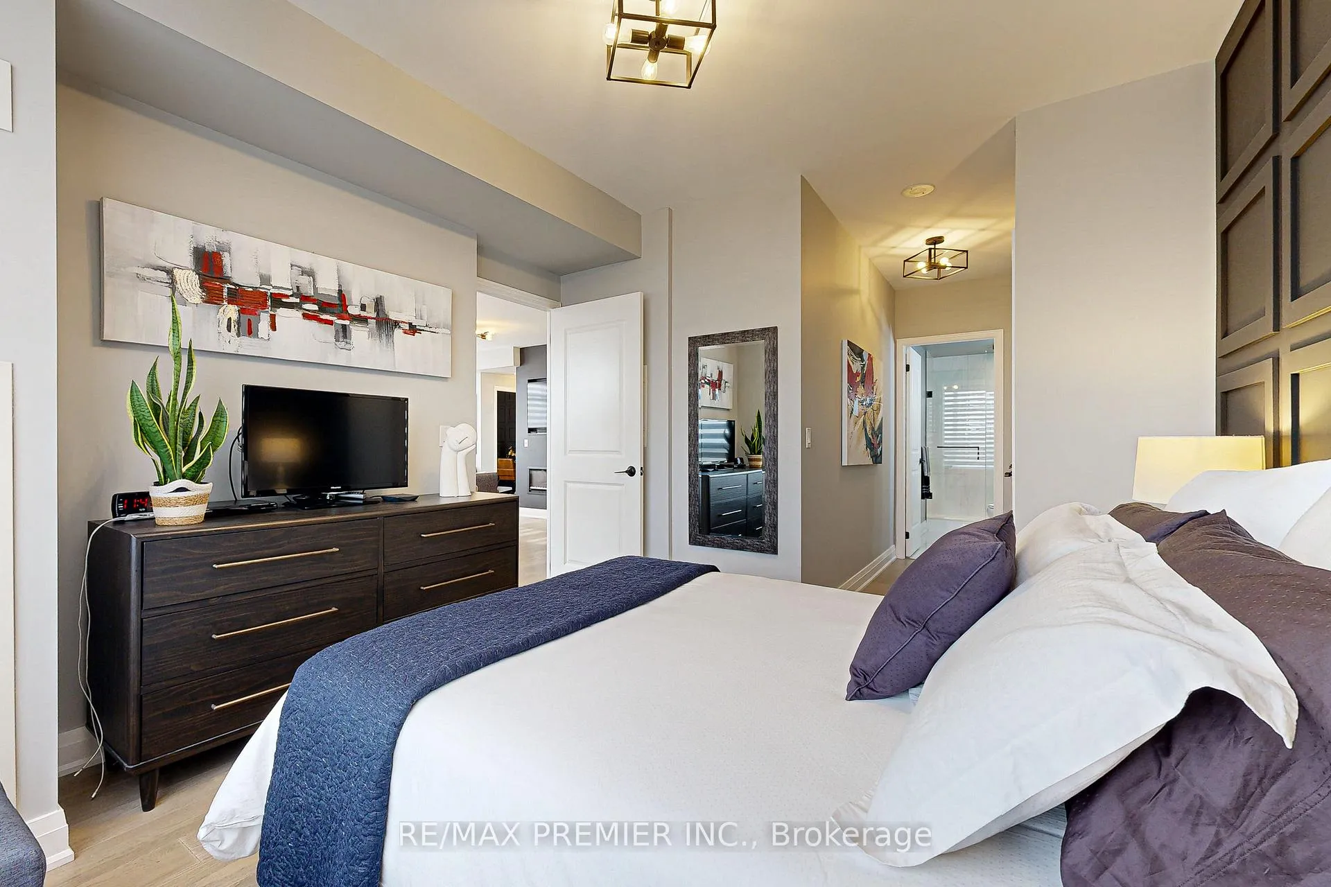 Photo 24 of Unit STE412, 9225 Jane Street, Vaughan, Maple — HOMEH