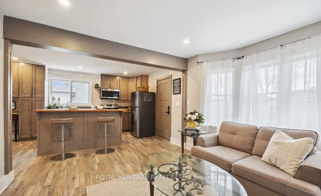 Photo 6 of 1143 Cedar Street, Oshawa, Lakeview — HOMEH