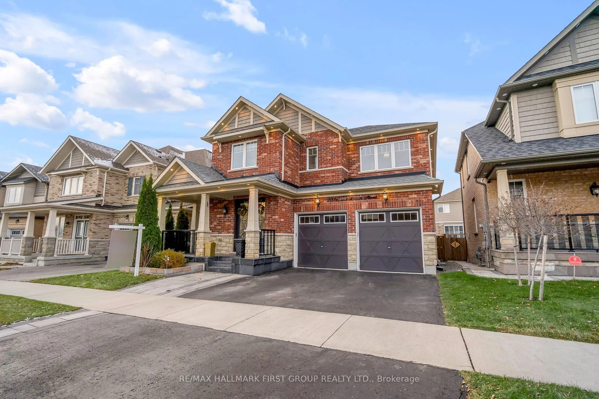 Photo 2 of 2368 Dobbinton Street, Oshawa, Windfields — HOMEH