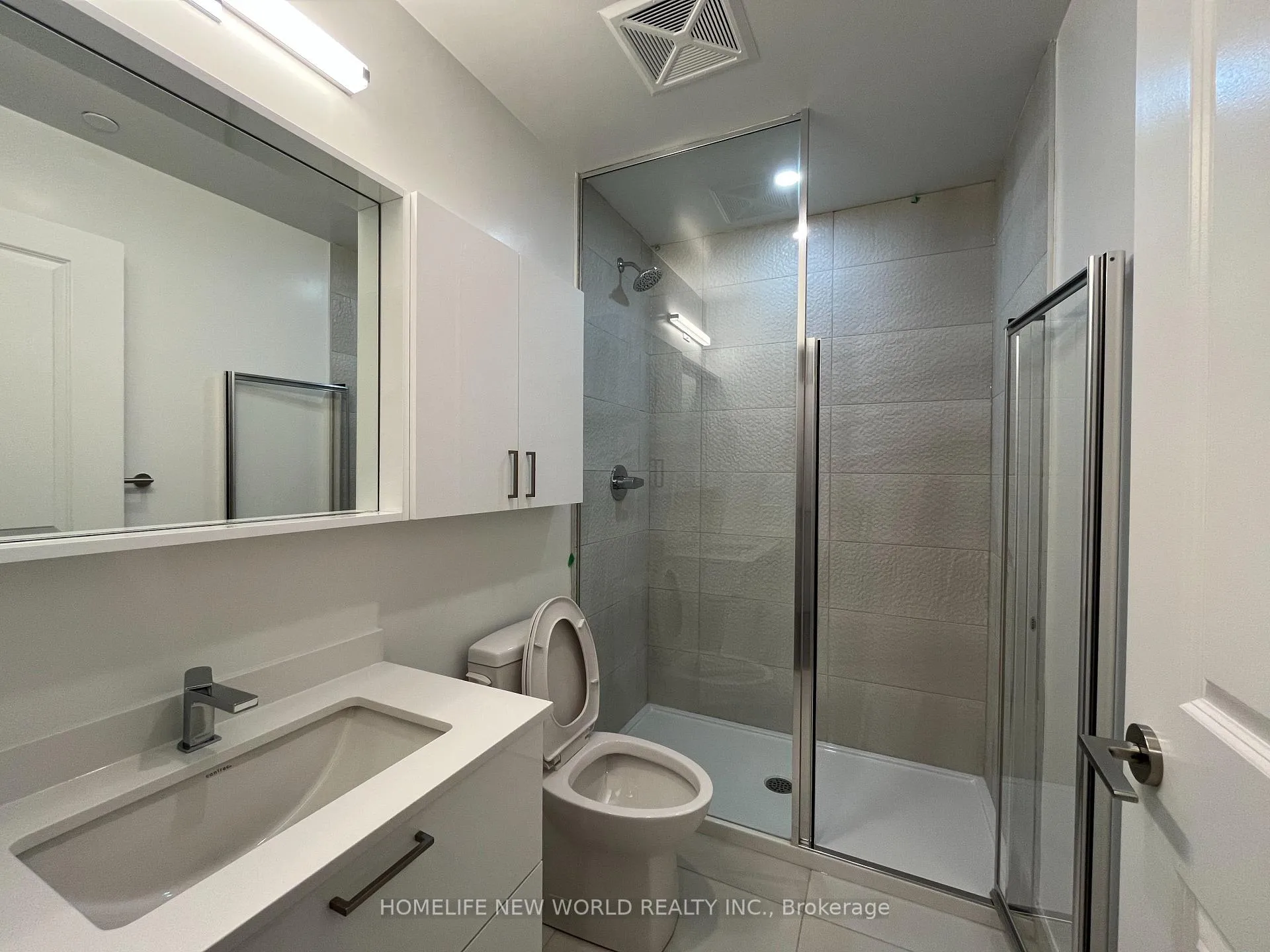 Photo 7 of Unit A-2202, 30 Upper Mall Way, Vaughan, Brownridge — HOMEH