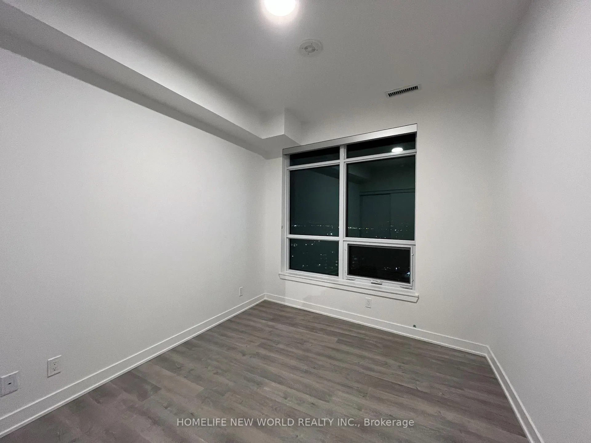 Photo 11 of Unit A-2202, 30 Upper Mall Way, Vaughan, Brownridge — HOMEH